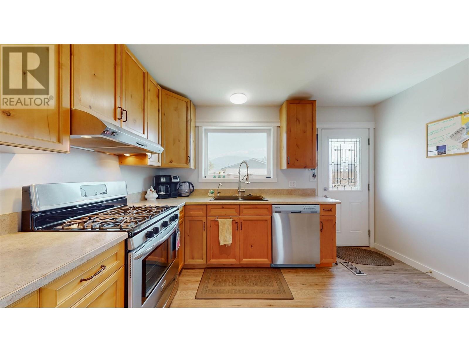 5913 Dividend Street, Oliver, British Columbia  V0H 1T6 - Photo 15 - 10339399