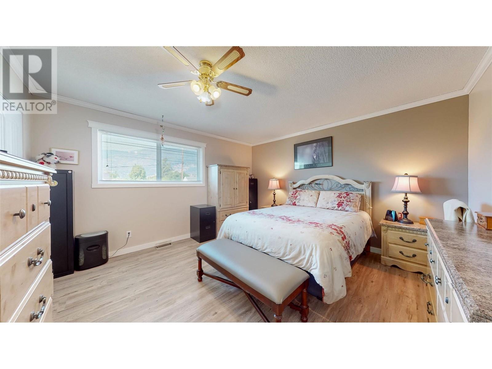 5913 Dividend Street, Oliver, British Columbia  V0H 1T6 - Photo 17 - 10339399