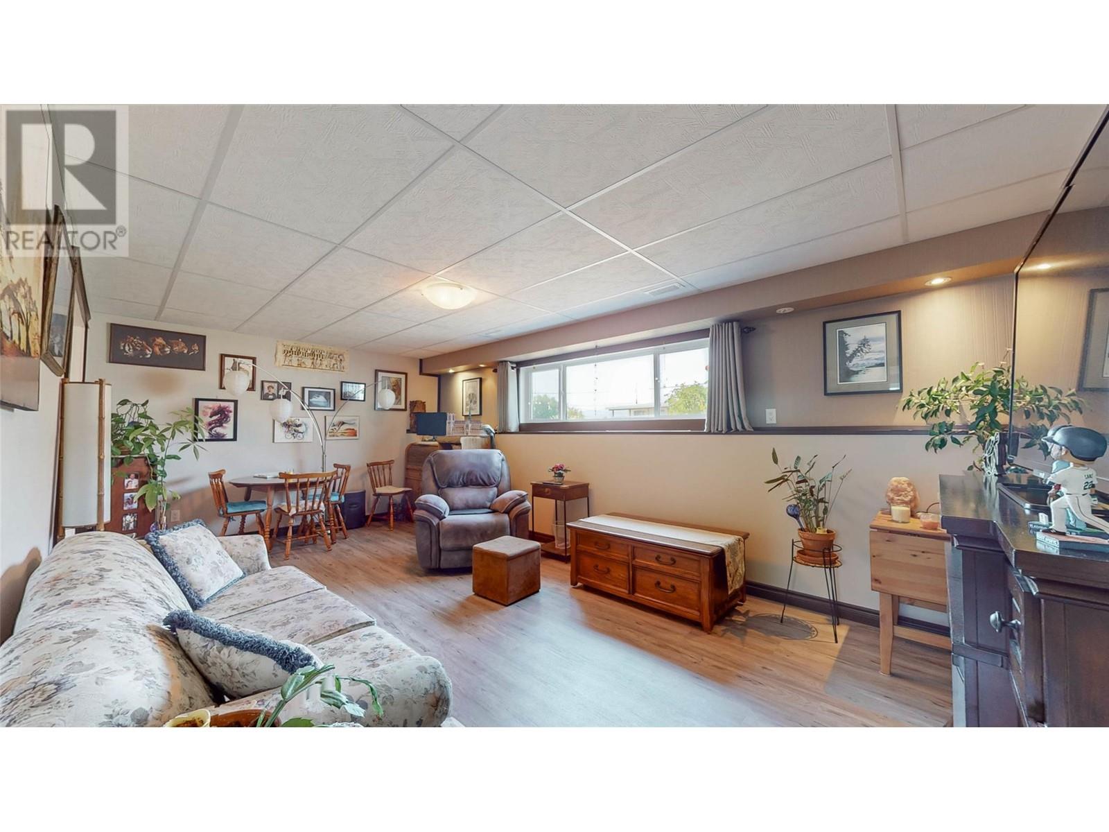 5913 Dividend Street, Oliver, British Columbia  V0H 1T6 - Photo 24 - 10339399