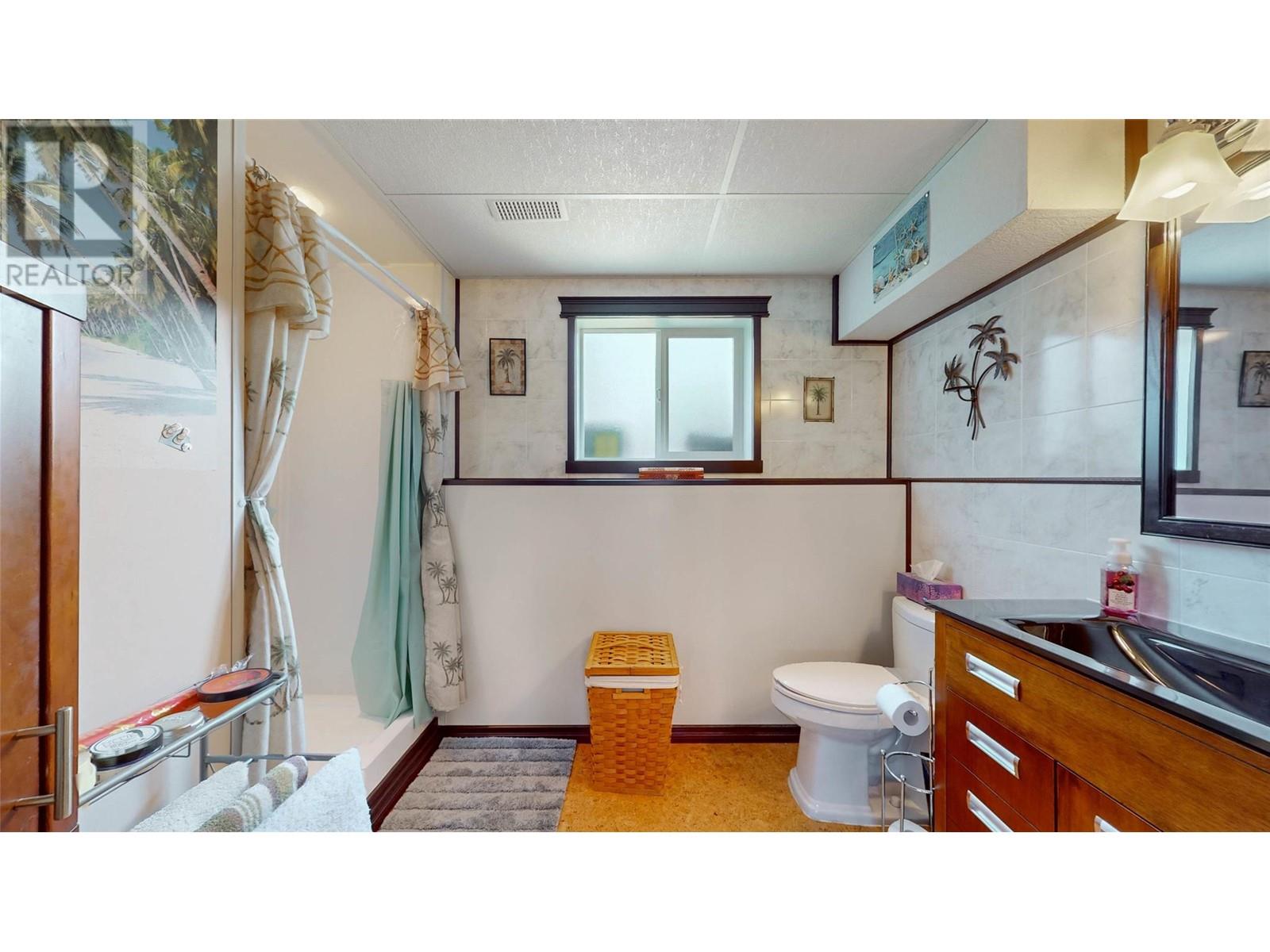5913 Dividend Street, Oliver, British Columbia  V0H 1T6 - Photo 27 - 10339399