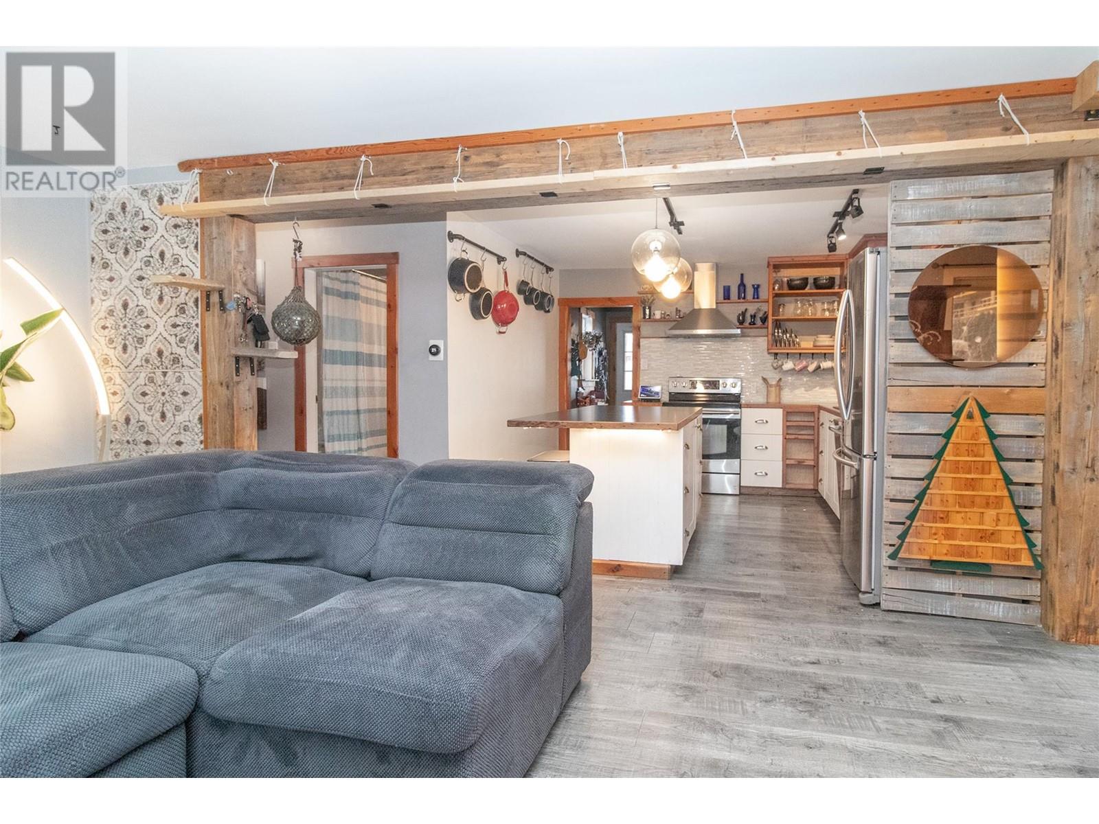 195 Sadler Road, Kelowna, British Columbia  V1X 2Y6 - Photo 5 - 10339568