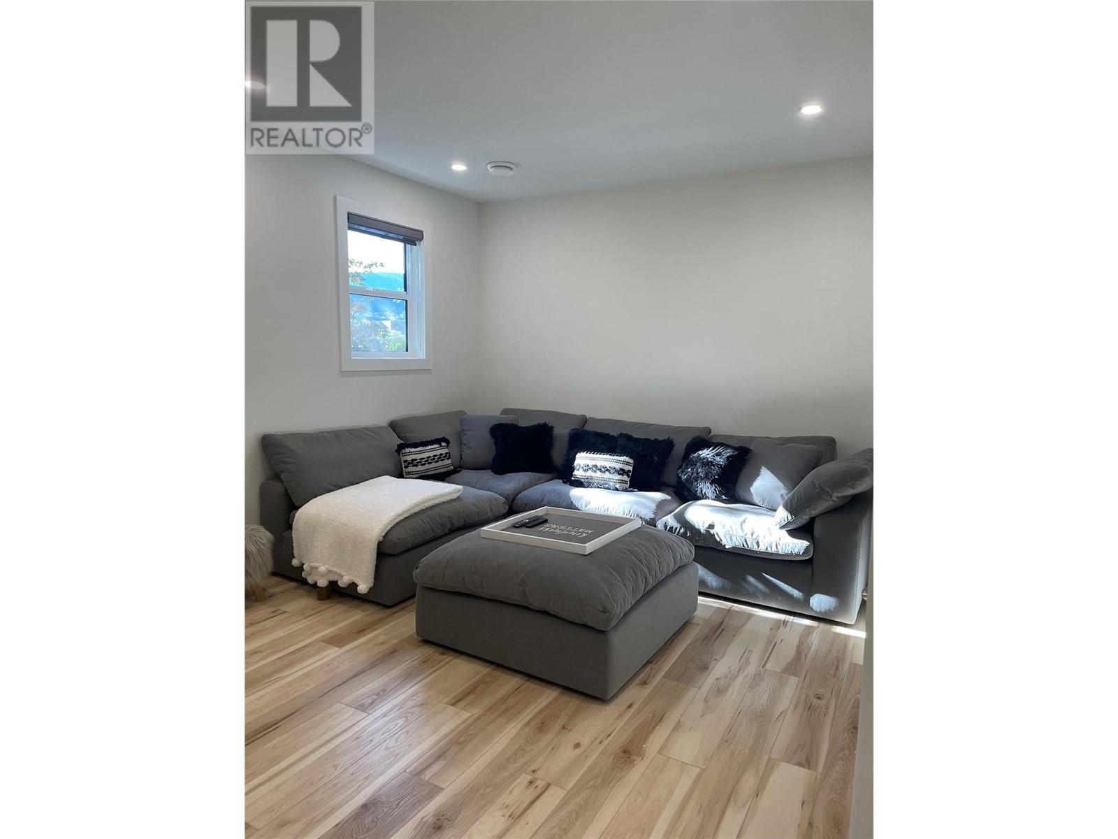 190 Vancouver Avenue Unit# 104, Penticton, British Columbia  V2A 1A2 - Photo 4 - 10339122