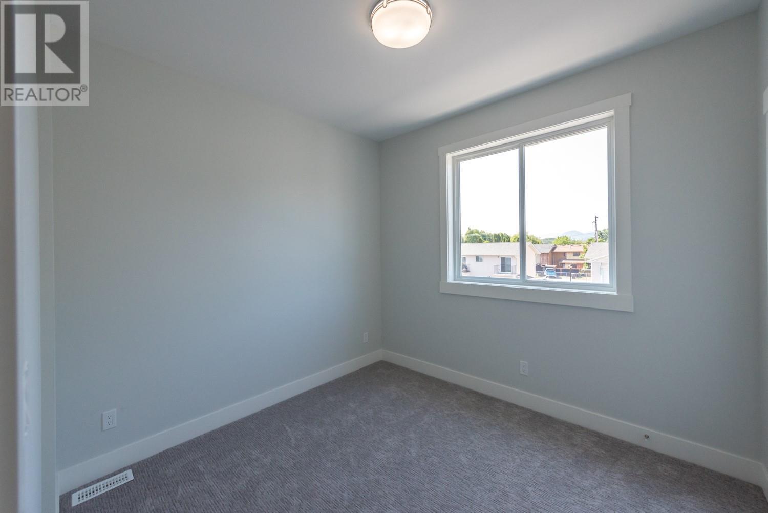 742 Kamloops Avenue Unit# 101, Penticton, British Columbia  V2A 2J4 - Photo 8 - 10339588