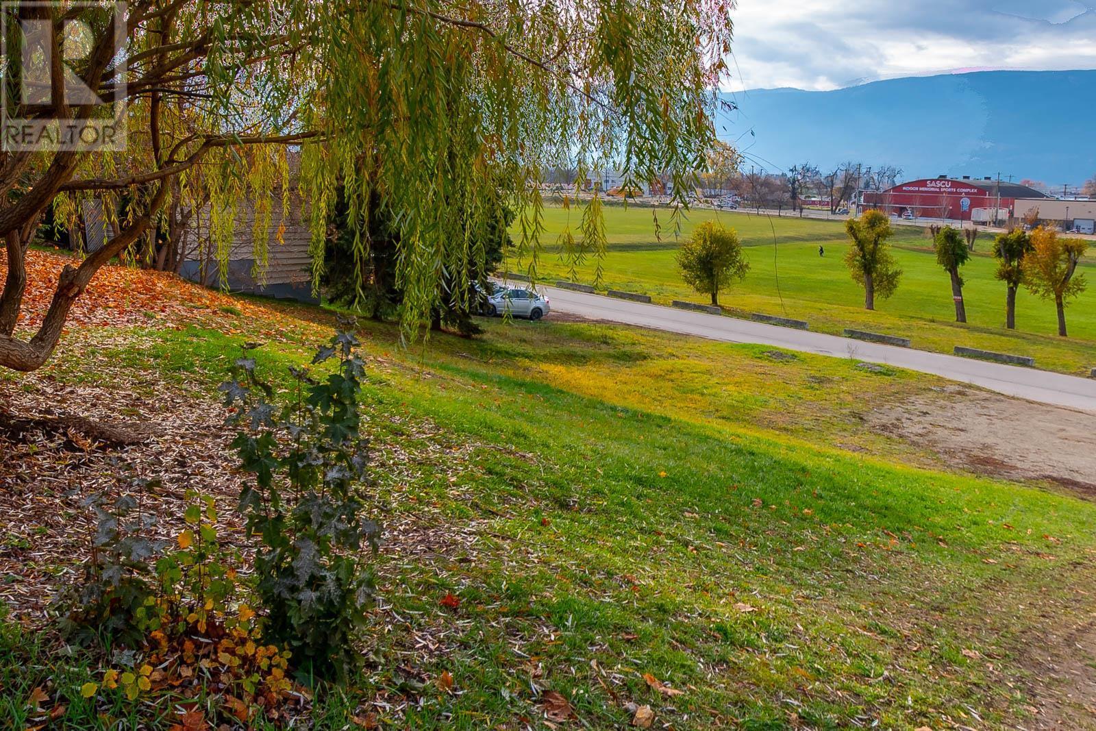 161 Shuswap Street Sw, Salmon Arm, British Columbia  V1E 4N2 - Photo 6 - 10339539