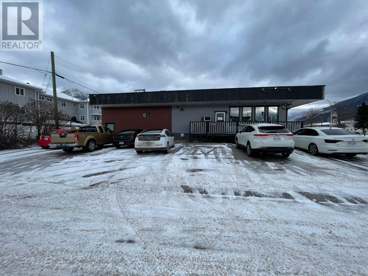 1221 7th Avenue, Fernie, British Columbia  V0B 1M0 - Photo 1 - 10339485