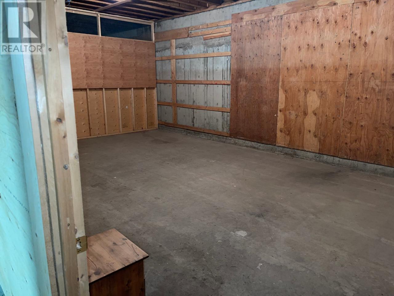 1221 7th Avenue, Fernie, British Columbia  V0B 1M0 - Photo 10 - 10339485