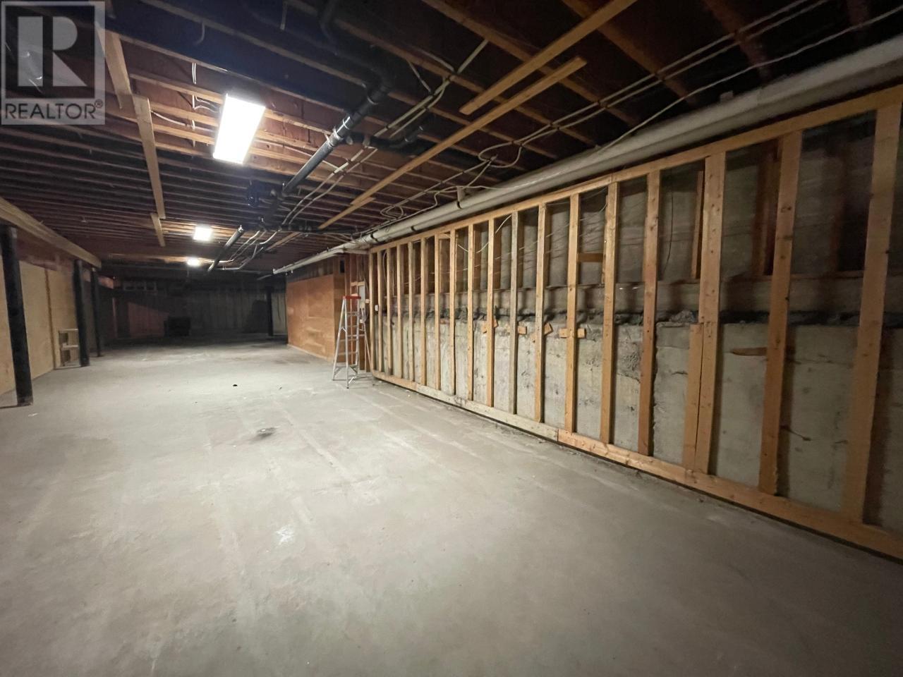 1221 7th Avenue, Fernie, British Columbia  V0B 1M0 - Photo 5 - 10339485