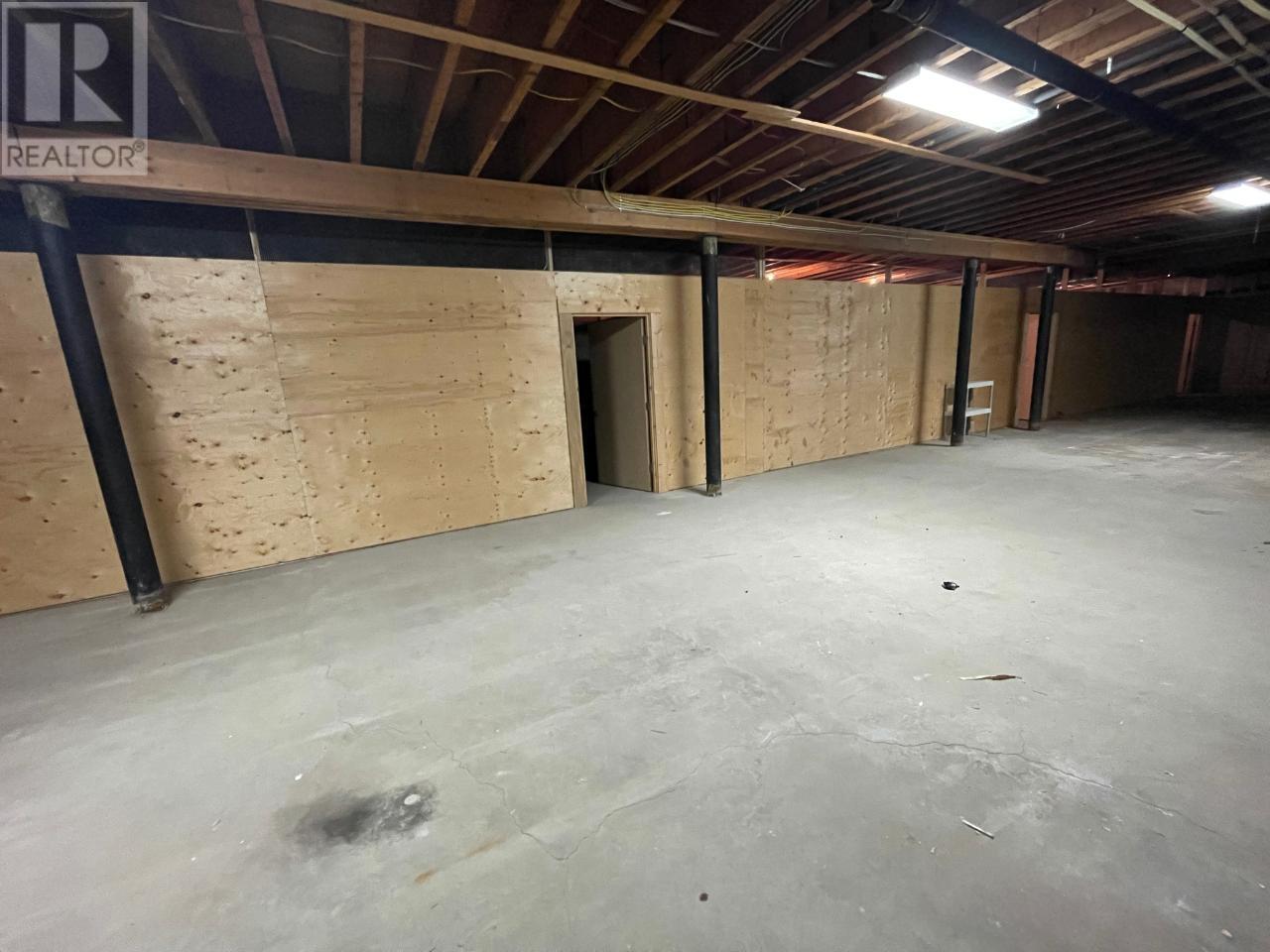 1221 7th Avenue, Fernie, British Columbia  V0B 1M0 - Photo 6 - 10339485