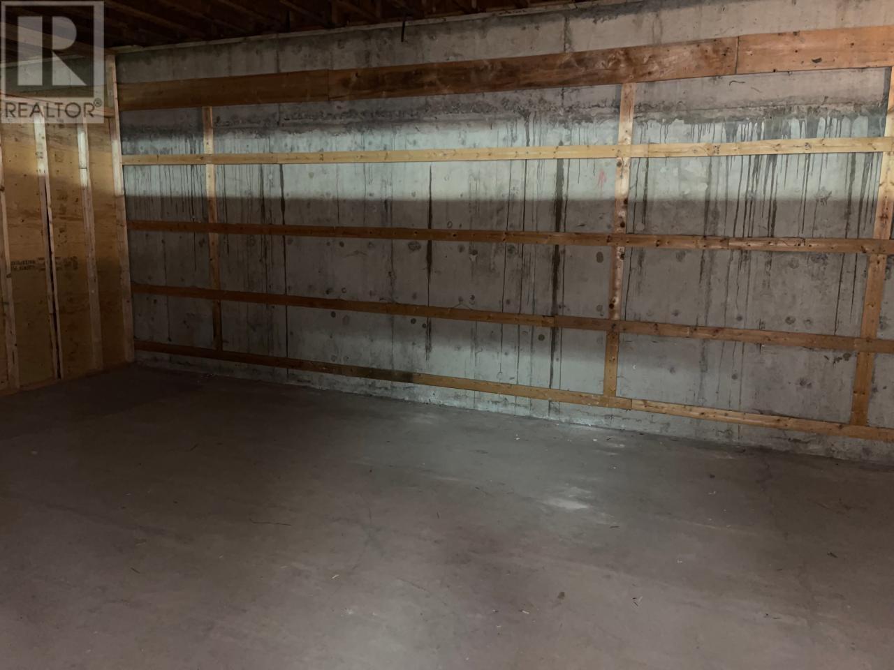 1221 7th Avenue, Fernie, British Columbia  V0B 1M0 - Photo 7 - 10339485