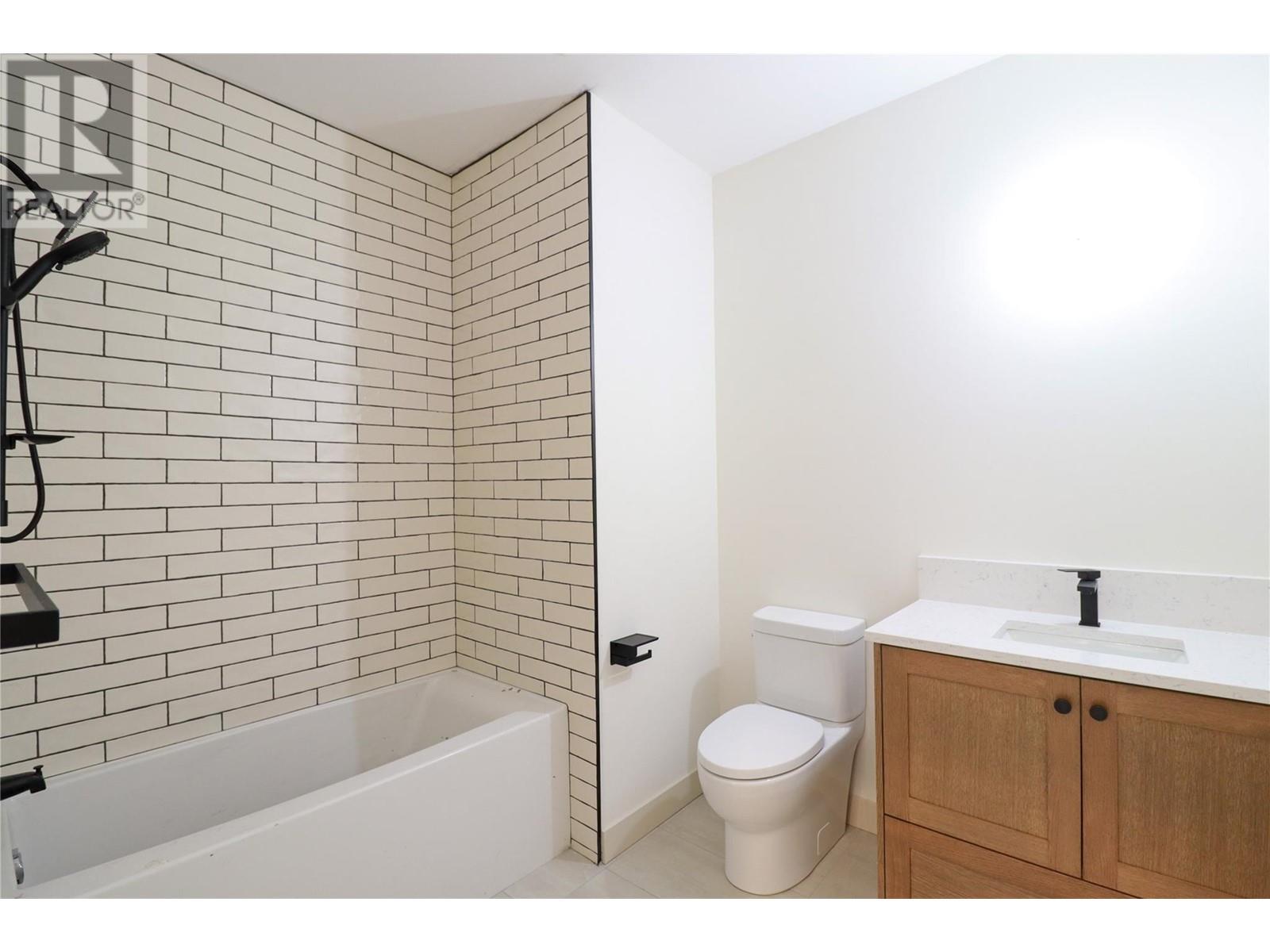 144 Clearview Crescent Unit# Sl2, Penticton, British Columbia  V0X 1K0 - Photo 10 - 10339589