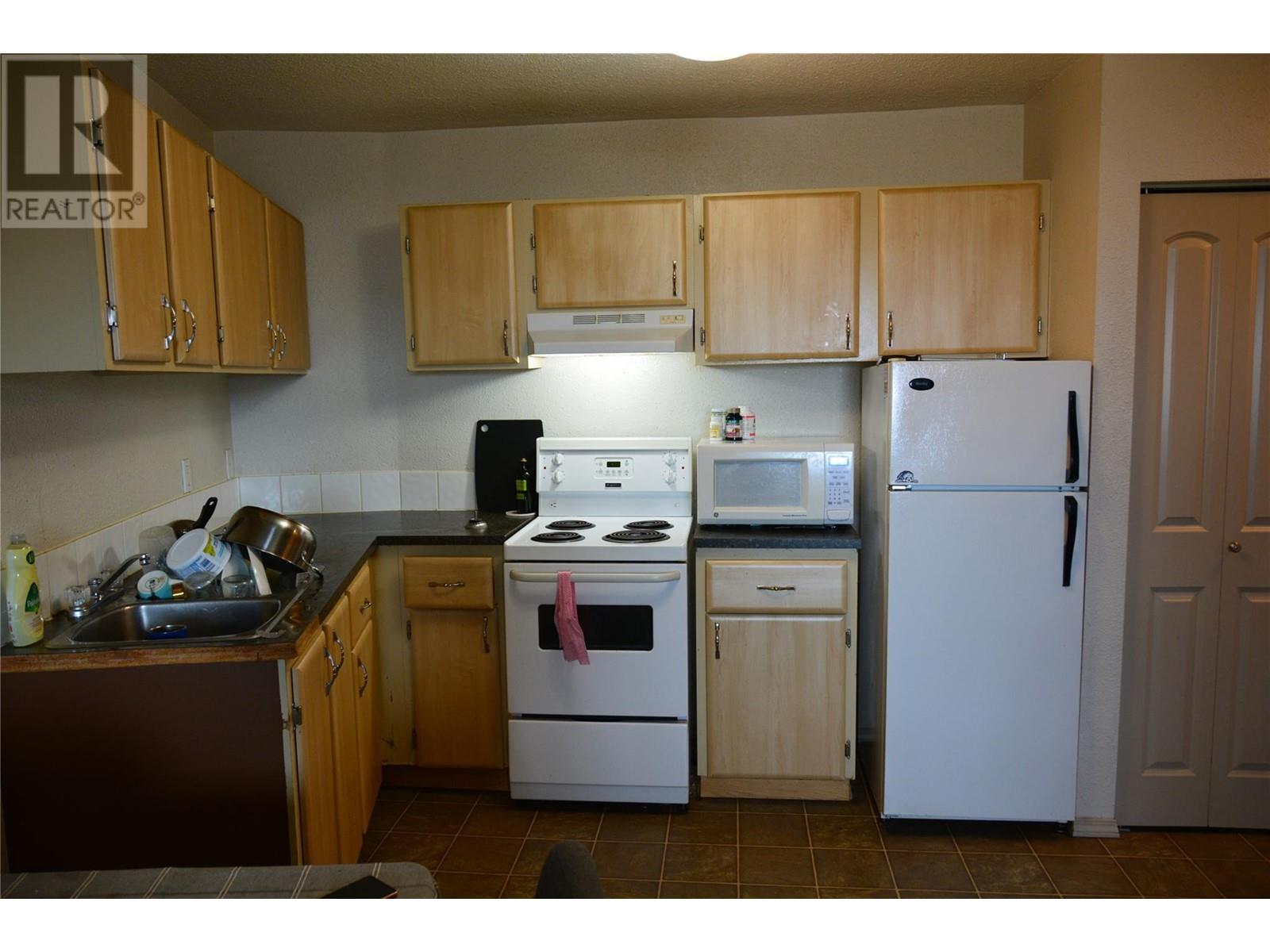 555 Dalgleish Drive Unit# 401 Lot# 35, Kamloops, British Columbia  V2C 6C7 - Photo 2 - 10339525