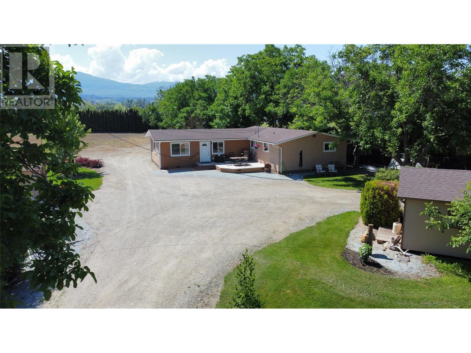 1789 Munson Road, Kelowna, British Columbia  V1W 2G8 - Photo 1 - 10339714