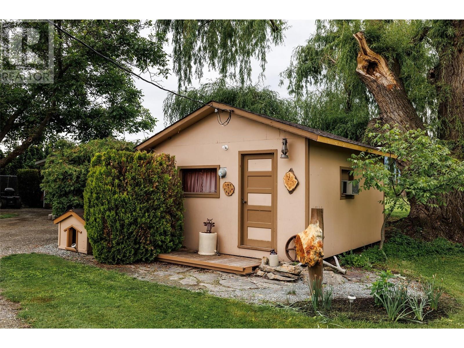 1789 Munson Road, Kelowna, British Columbia  V1W 2G8 - Photo 17 - 10339714