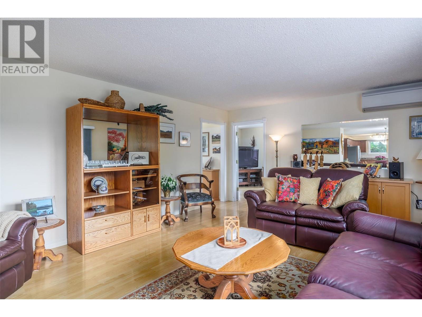 1789 Munson Road, Kelowna, British Columbia  V1W 2G8 - Photo 3 - 10339714