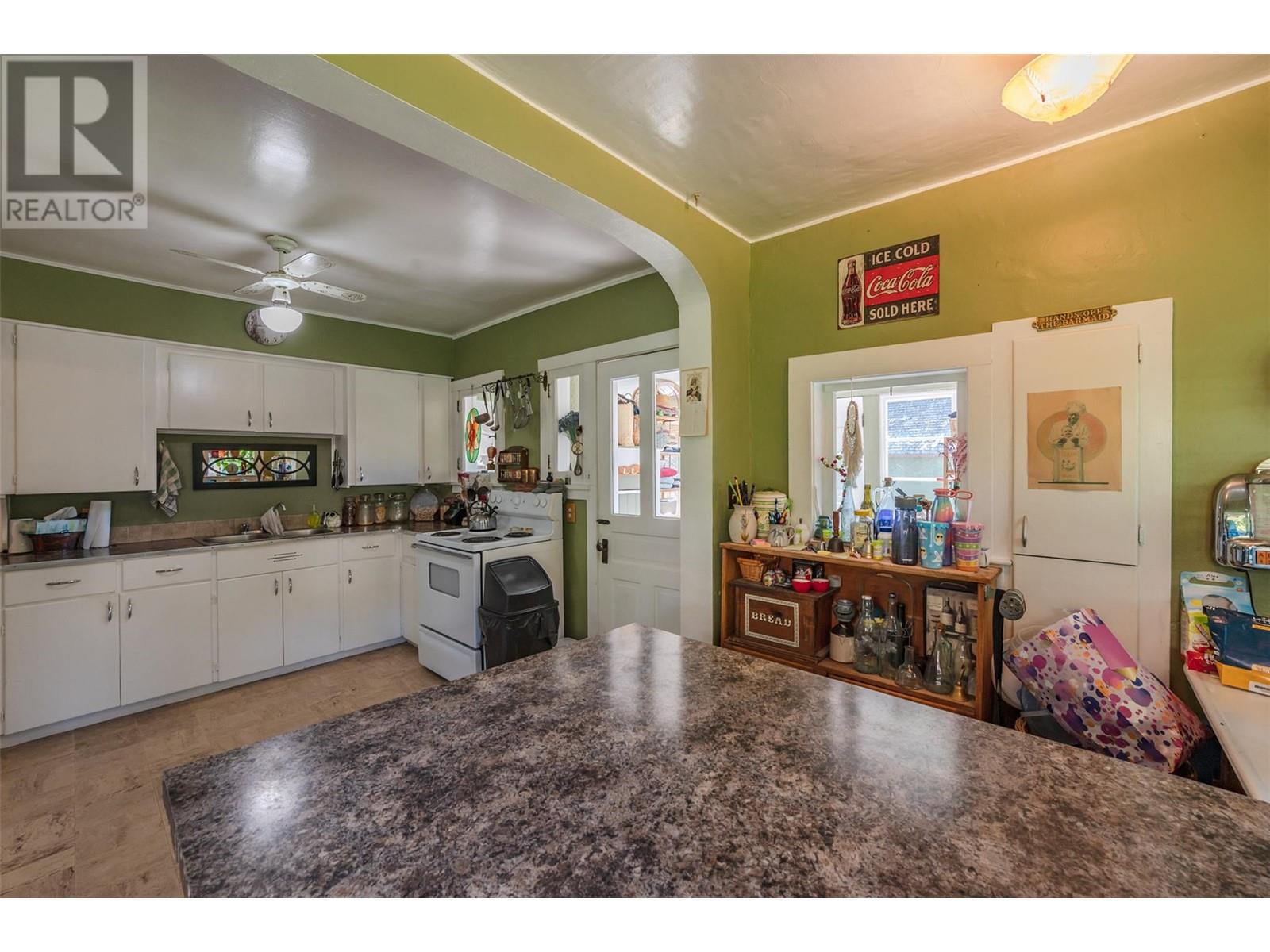 12609 Lakeshore Drive S, Summerland, British Columbia  V0H 1Z1 - Photo 13 - 10339730