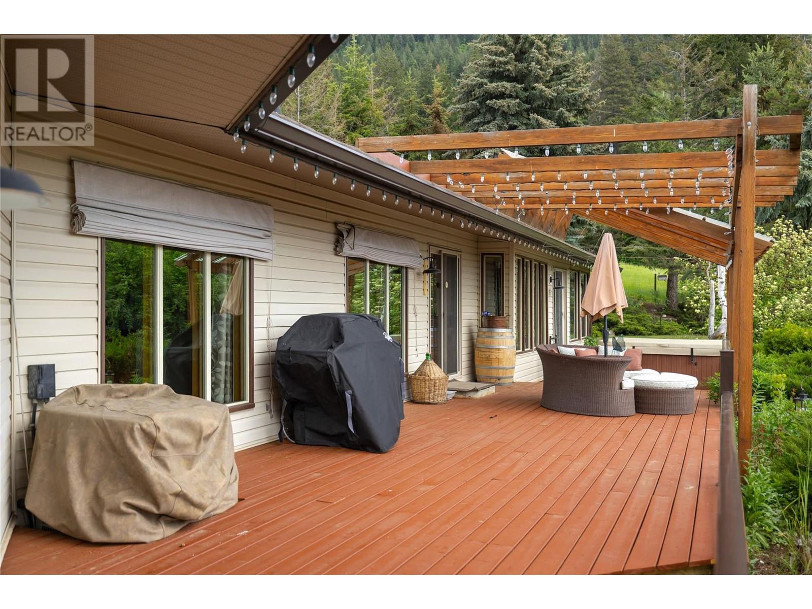 5620 Neil Road, Vernon, British Columbia  V1B 3J5 - Photo 18 - 10339770