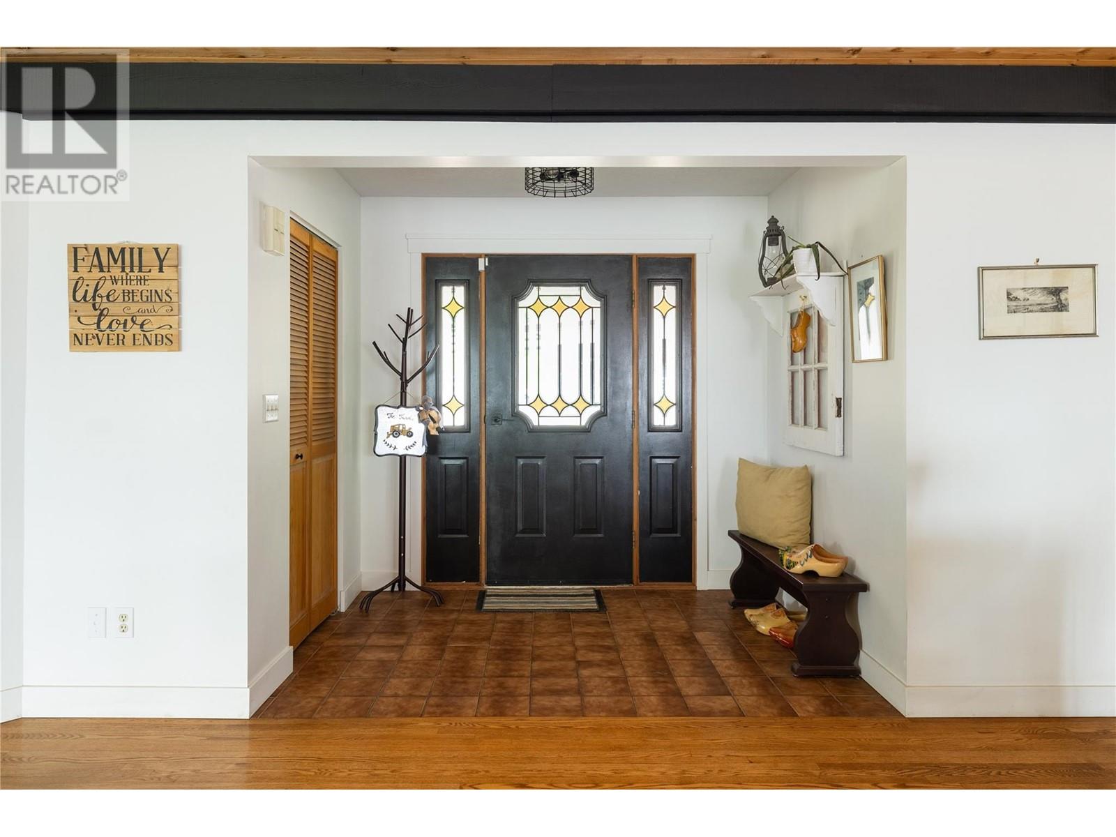 5620 Neil Road, Vernon, British Columbia  V1B 3J5 - Photo 24 - 10339770