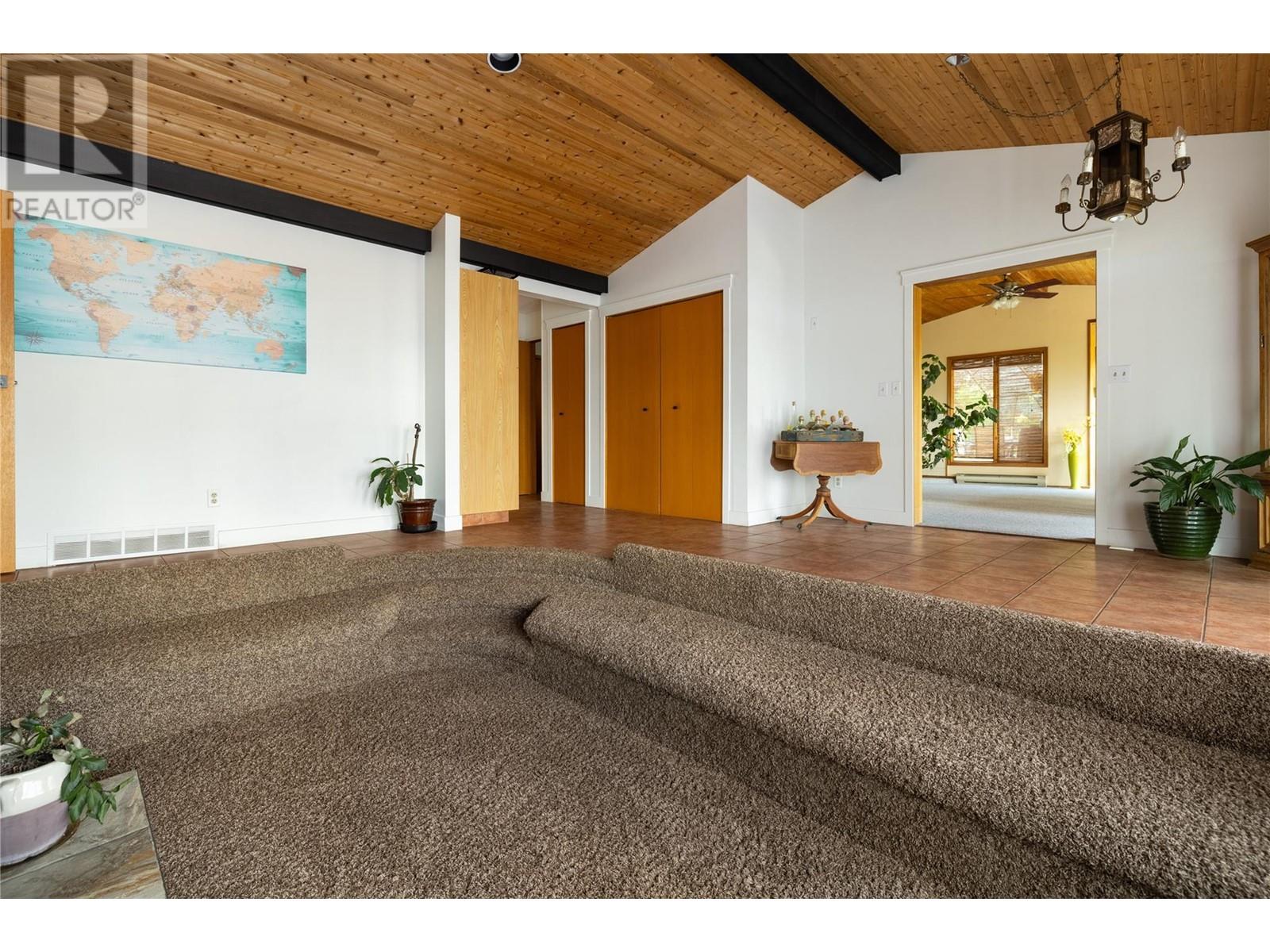 5620 Neil Road, Vernon, British Columbia  V1B 3J5 - Photo 39 - 10339770