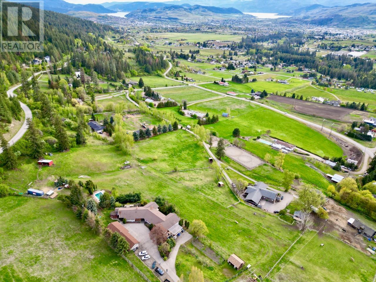 5620 Neil Road, Vernon, British Columbia  V1B 3J5 - Photo 8 - 10339770