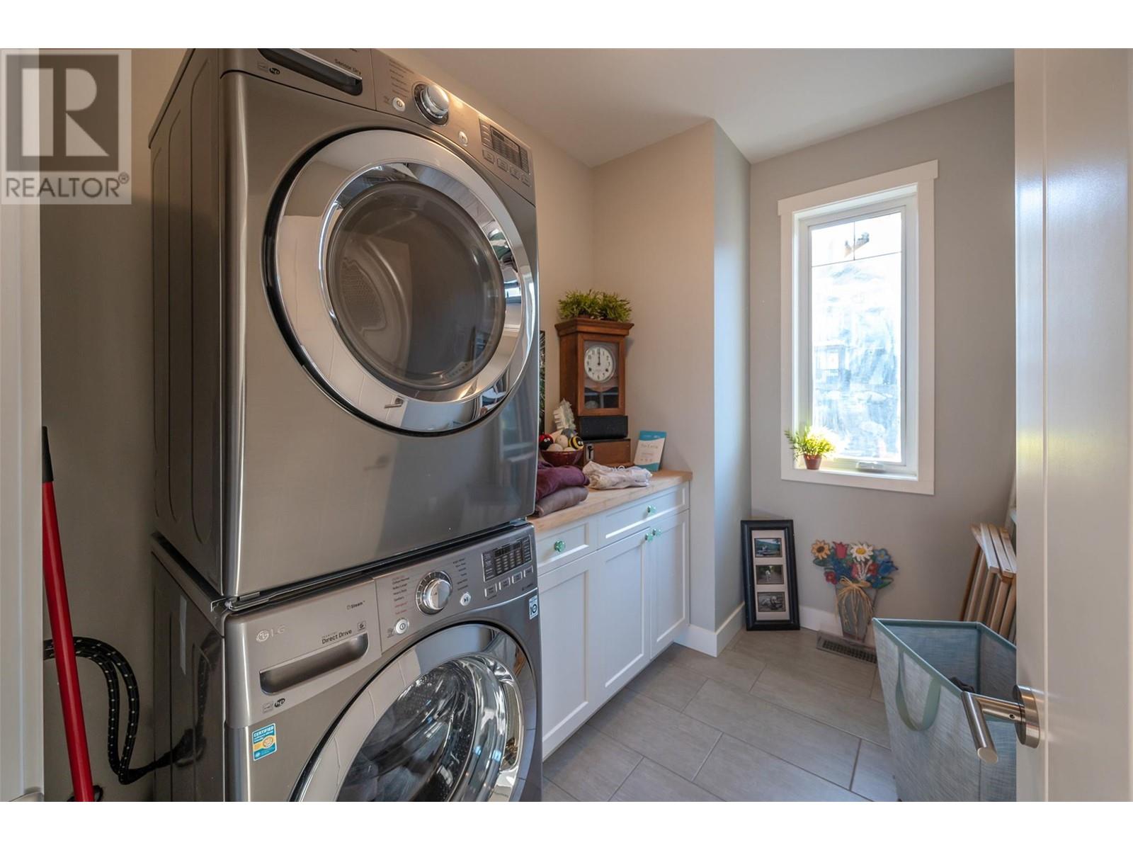 1099 Holden Road, Penticton, British Columbia  V2A 0B7 - Photo 30 - 10339744