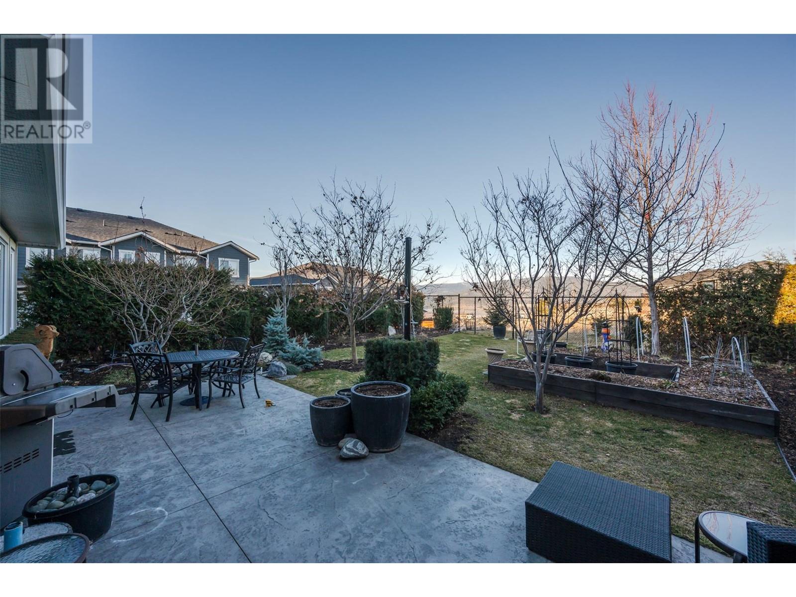 1099 Holden Road, Penticton, British Columbia  V2A 0B7 - Photo 35 - 10339744