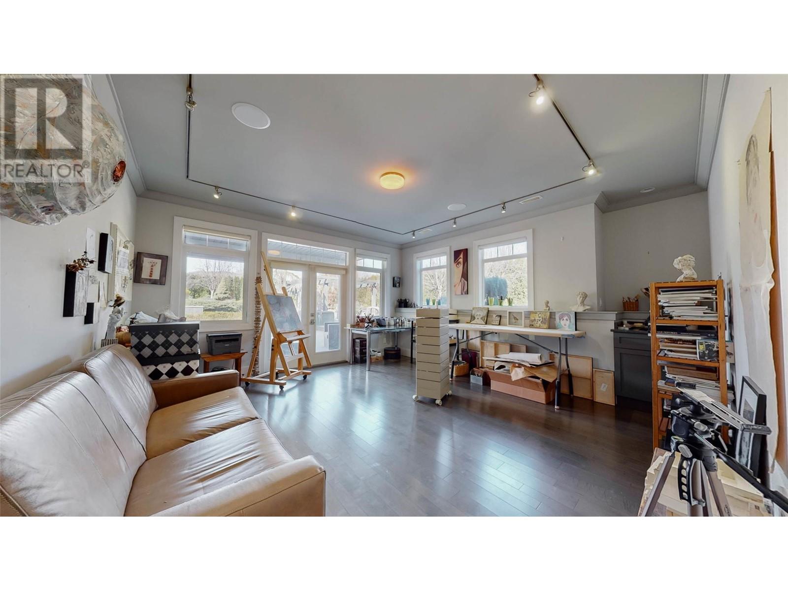 5642 Yarrow Street, Oliver, British Columbia  V0H 1T0 - Photo 30 - 10338325
