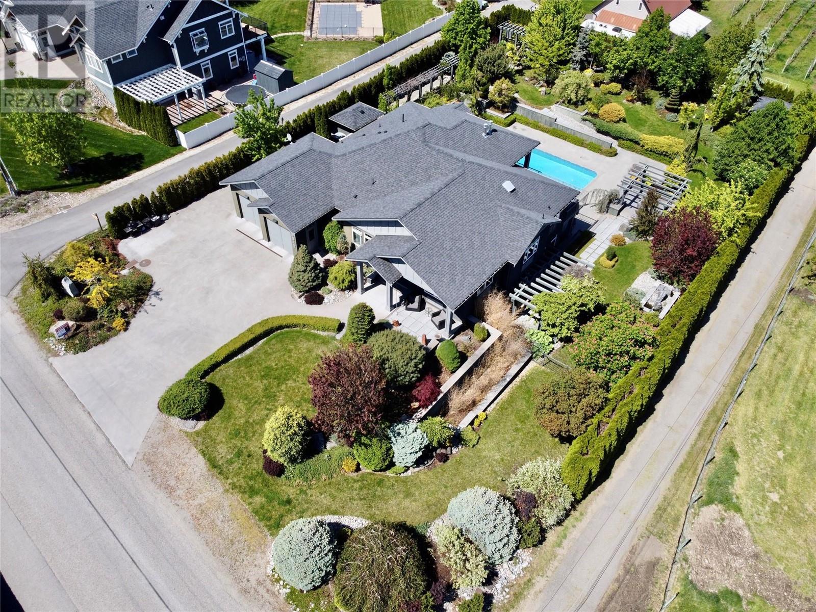 5642 Yarrow Street, Oliver, British Columbia  V0H 1T0 - Photo 46 - 10338325