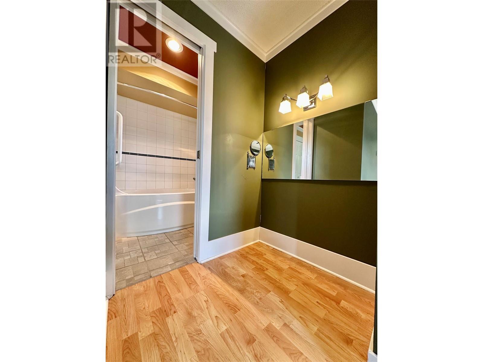 3140 Wilson Street Unit# 925, Penticton, British Columbia  V2A 7K4 - Photo 17 - 10338317