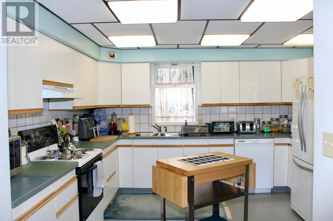 3152 6 Highway, Slocan Park, British Columbia  V0G 2E0 - Photo 14 - 10339611