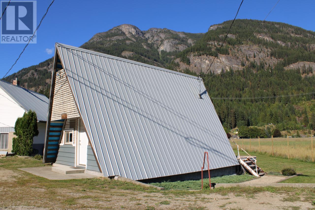 3152 6 Highway, Slocan Park, British Columbia  V0G 2E0 - Photo 49 - 10339611