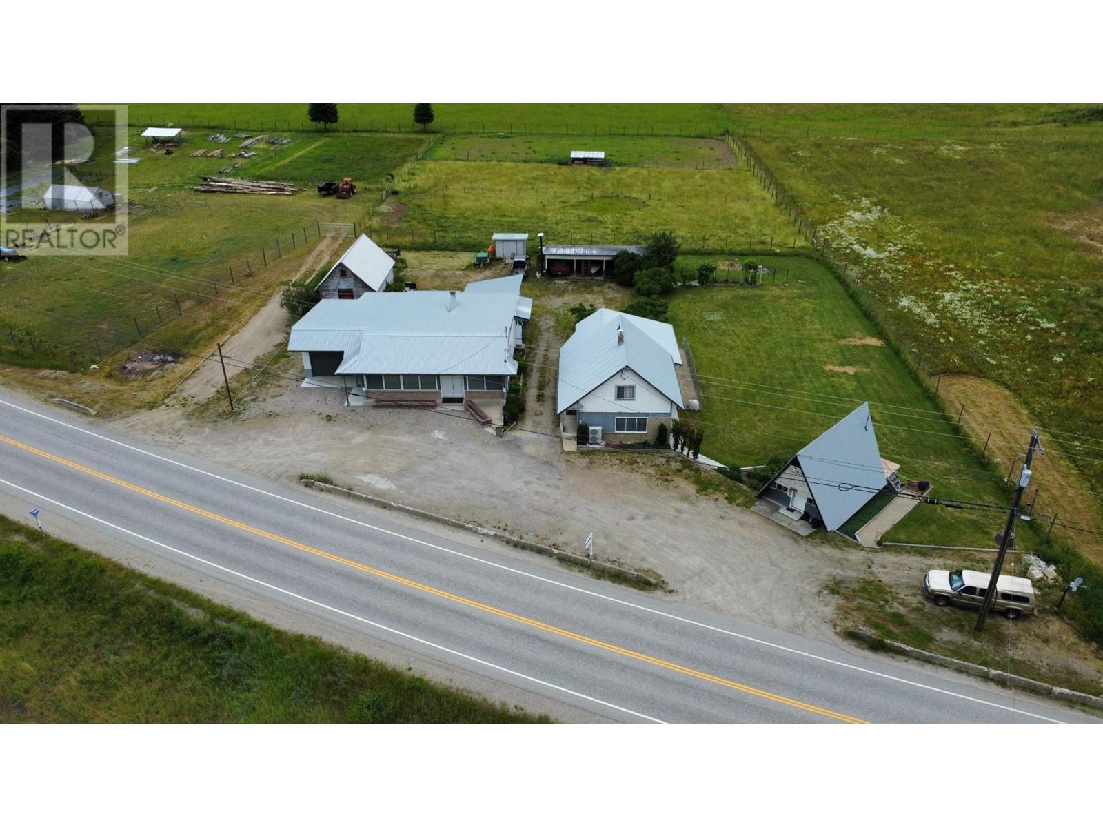 3152 6 Highway, Slocan Park, British Columbia  V0G 2E0 - Photo 90 - 10339611