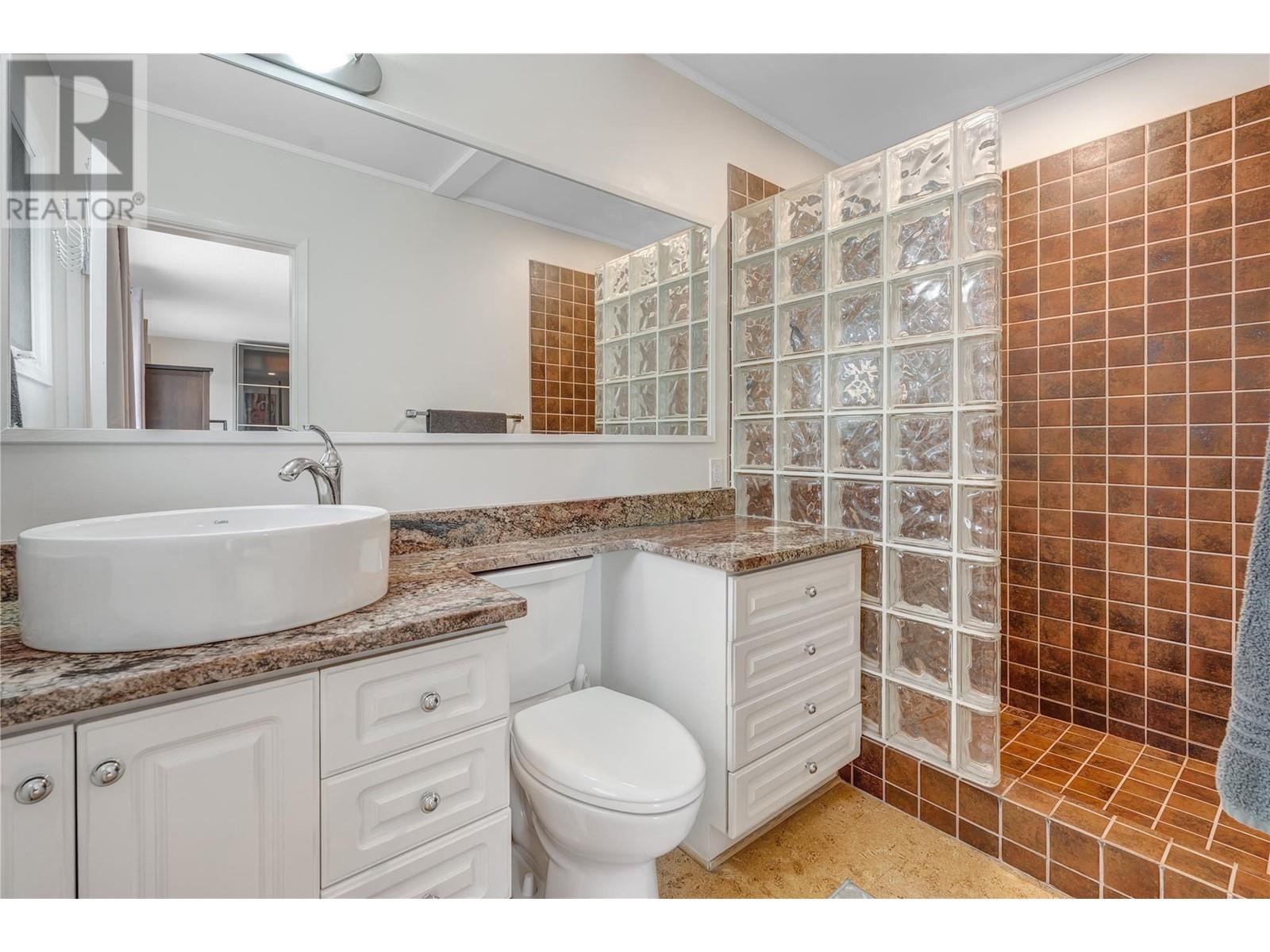 510 Naramata Road, Penticton, British Columbia  V2A 8T3 - Photo 24 - 10339877