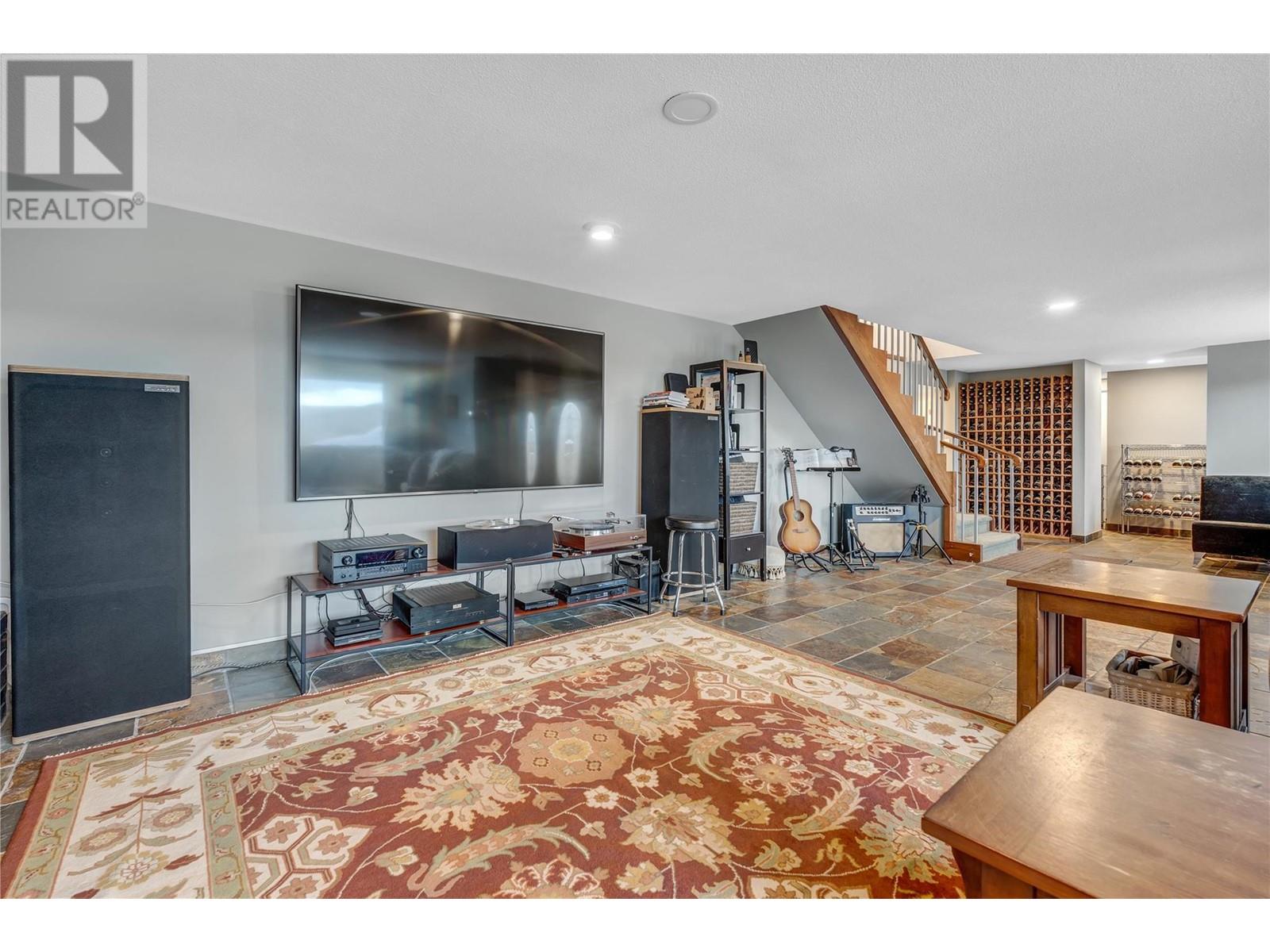 510 Naramata Road, Penticton, British Columbia  V2A 8T3 - Photo 8 - 10339877