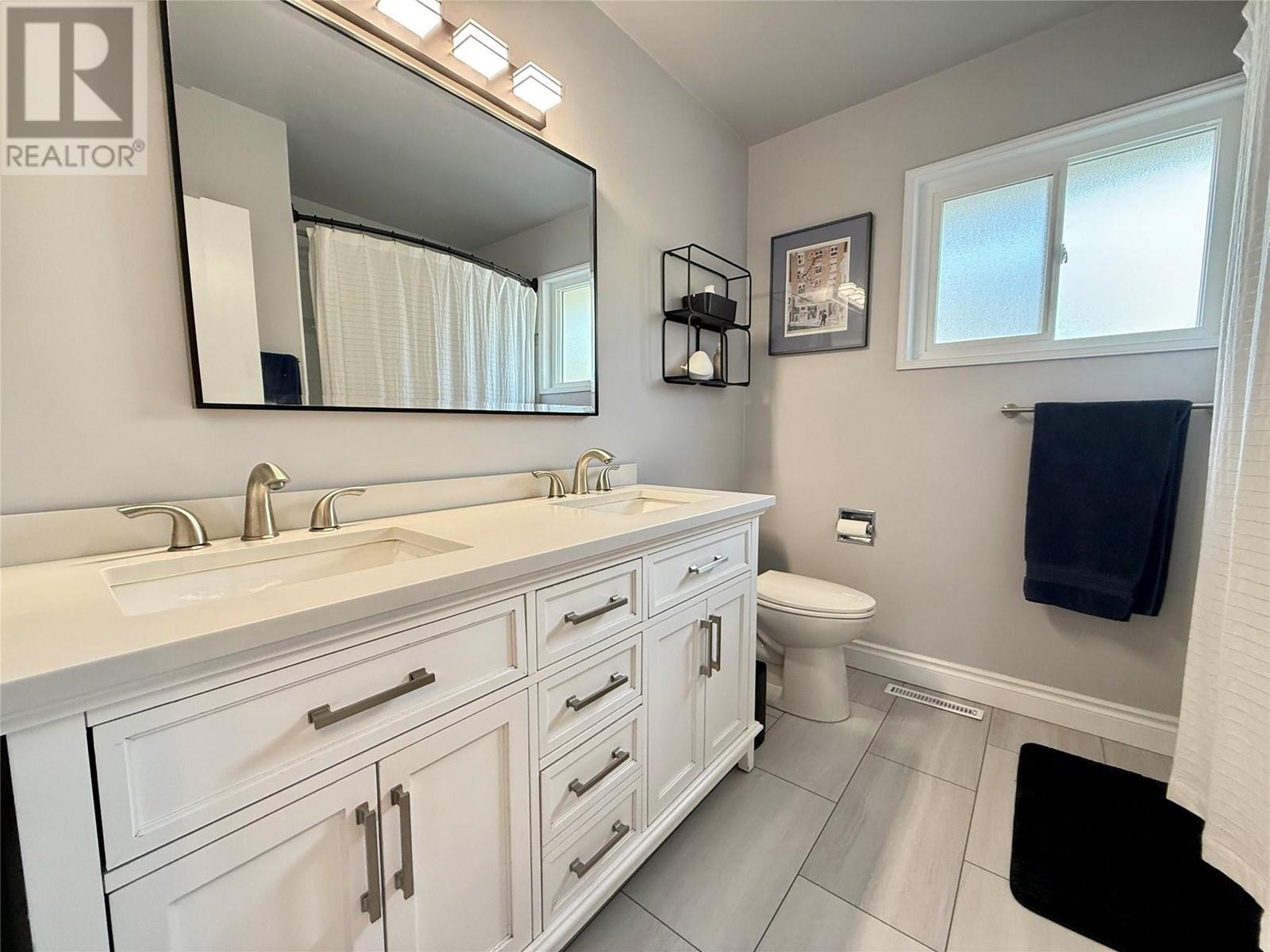 2211 West Bench Drive, Penticton, British Columbia  V2A 8Z8 - Photo 28 - 10339823