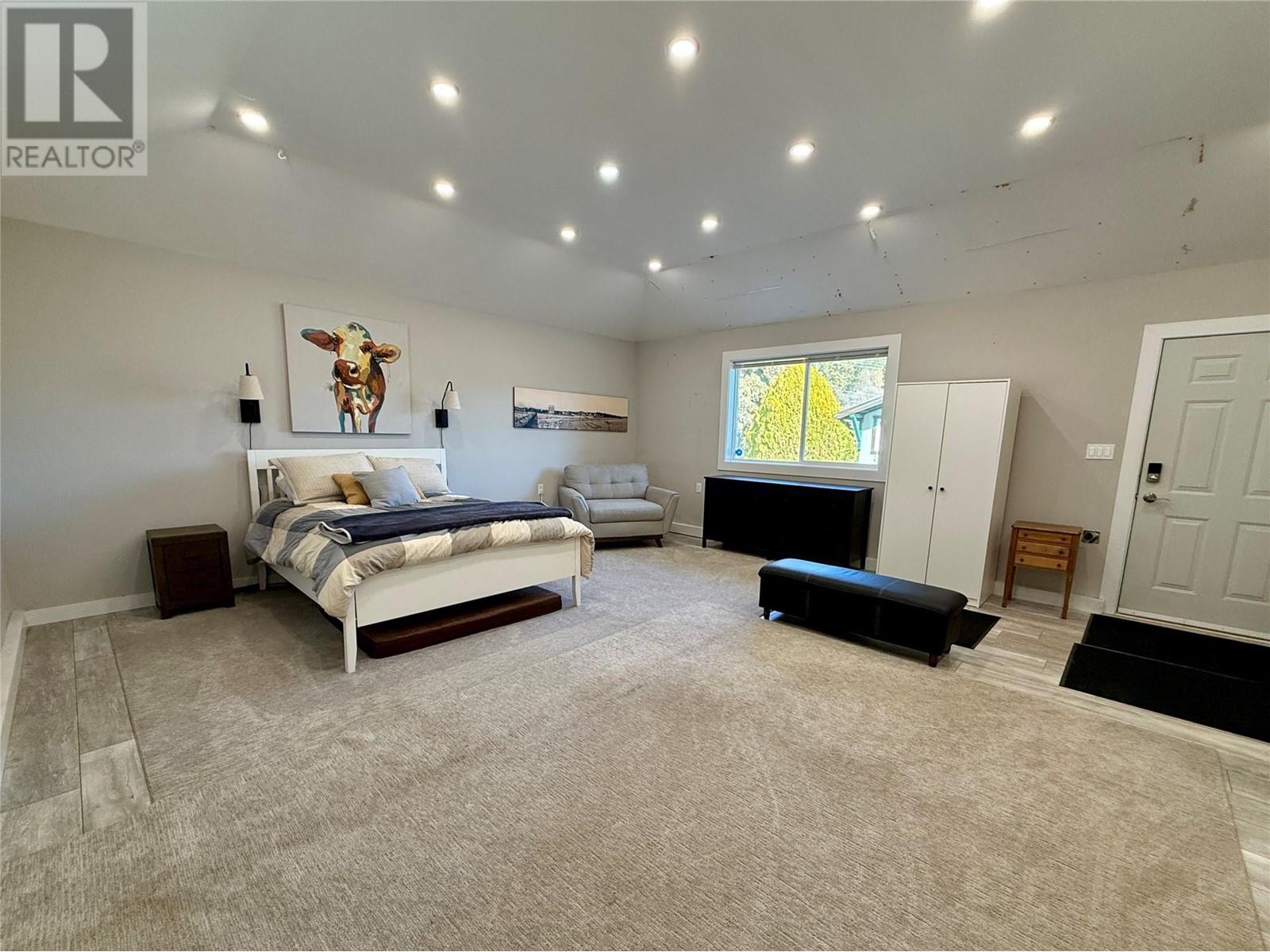 2211 West Bench Drive, Penticton, British Columbia  V2A 8Z8 - Photo 34 - 10339823