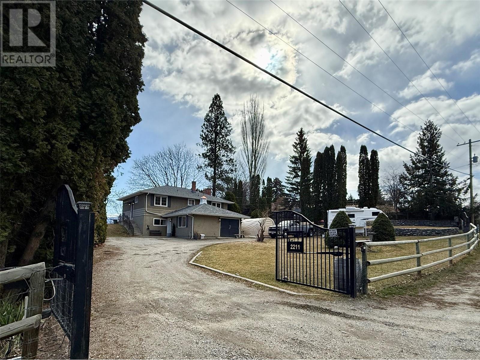 2211 West Bench Drive, Penticton, British Columbia  V2A 8Z8 - Photo 4 - 10339823