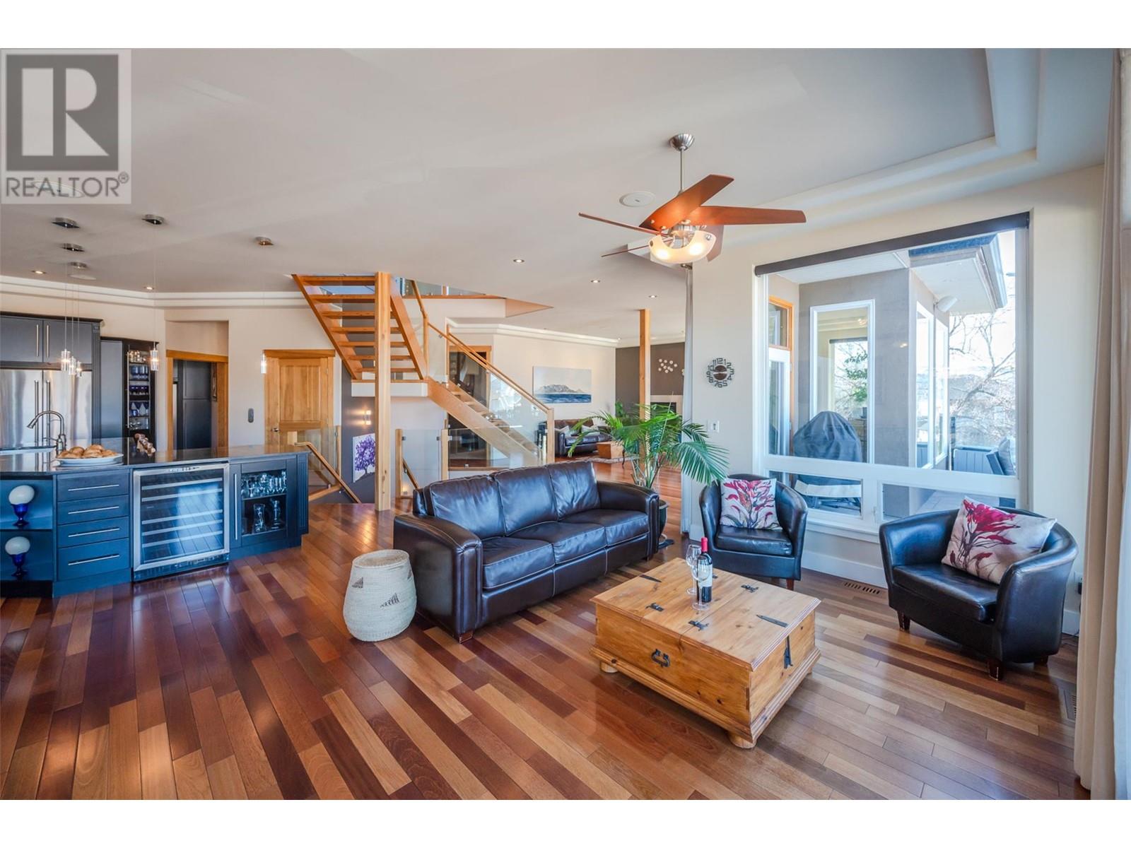 3992 Finnerty Road, Penticton, British Columbia  V2A 8W2 - Photo 33 - 10339878