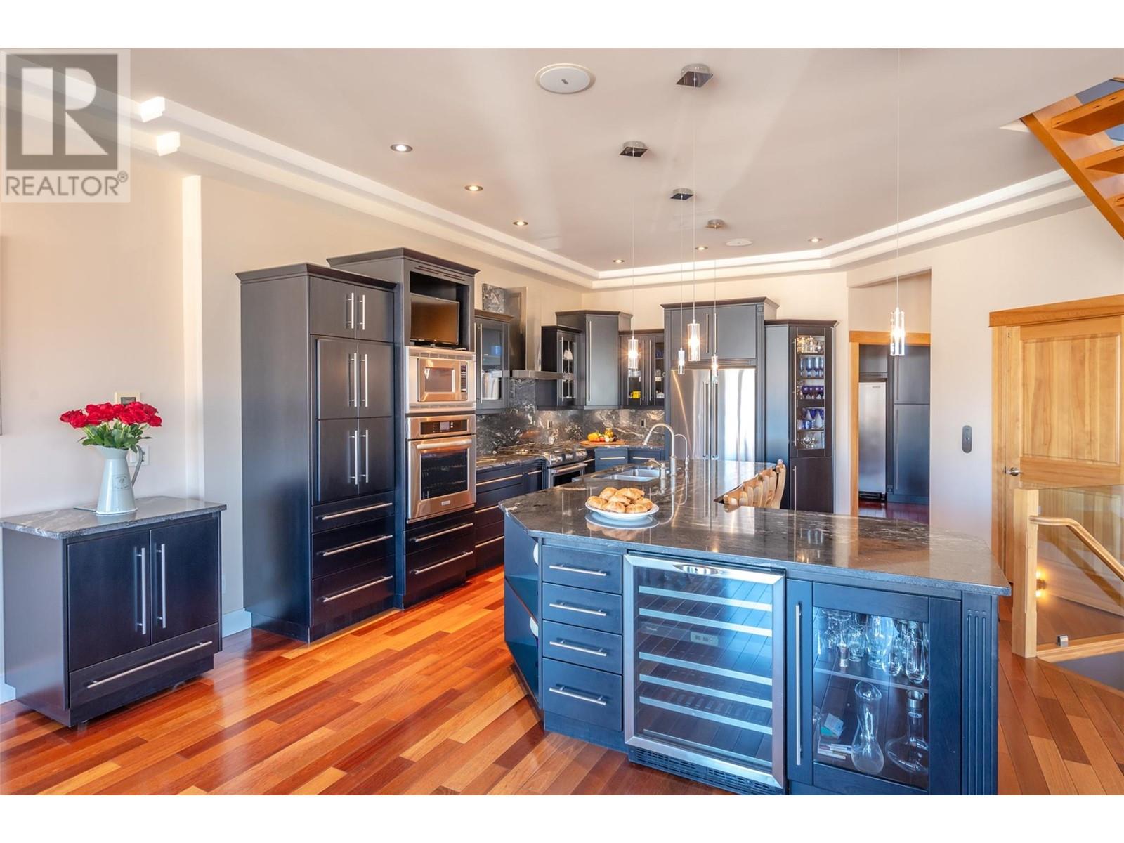 3992 Finnerty Road, Penticton, British Columbia  V2A 8W2 - Photo 37 - 10339878
