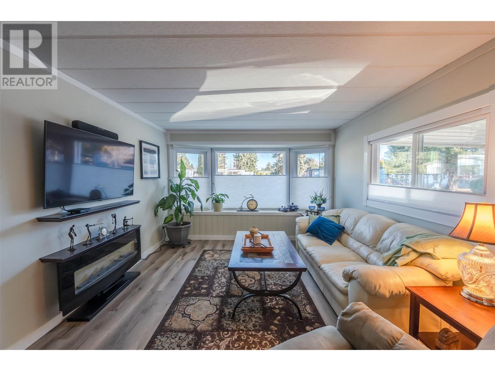 197 Dauphin Avenue Unit# 130, Penticton, British Columbia  V2A 3S3 - Photo 2 - 10338775