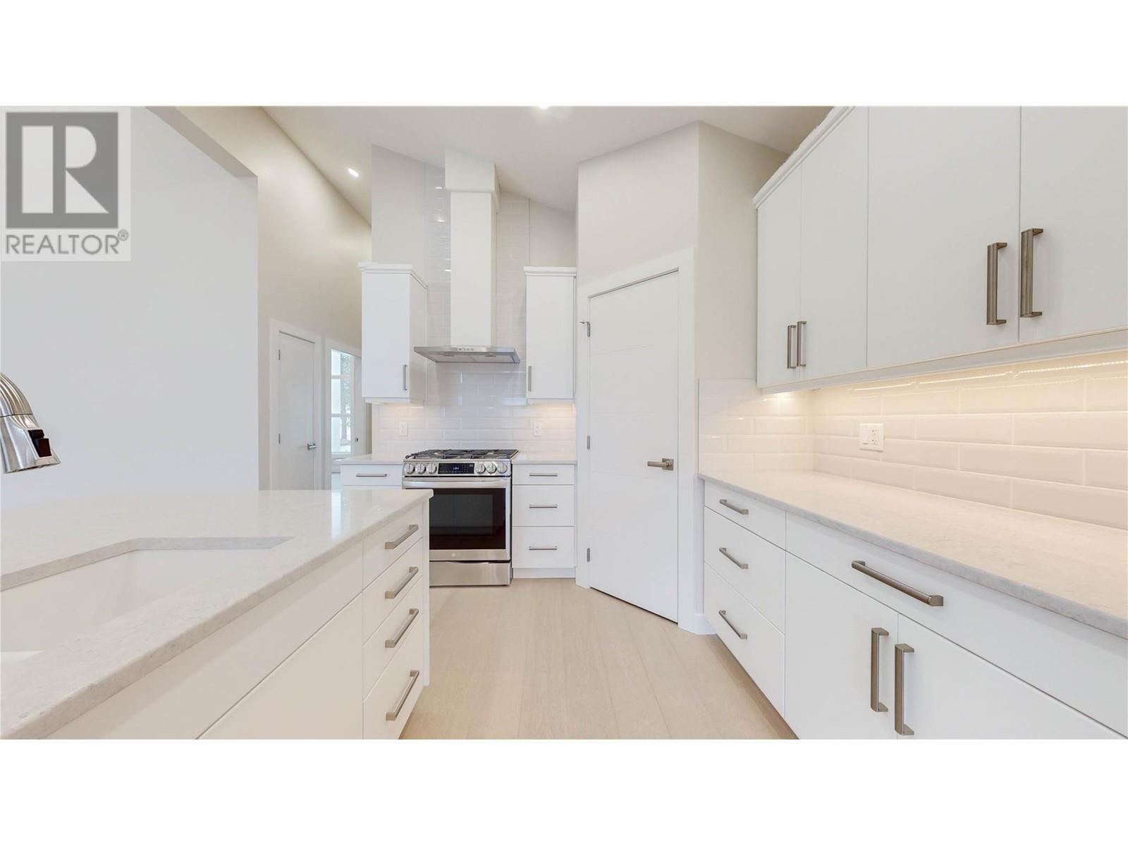 337 Mule Deer Drive, Osoyoos, British Columbia  V0H 1V6 - Photo 27 - 10338530