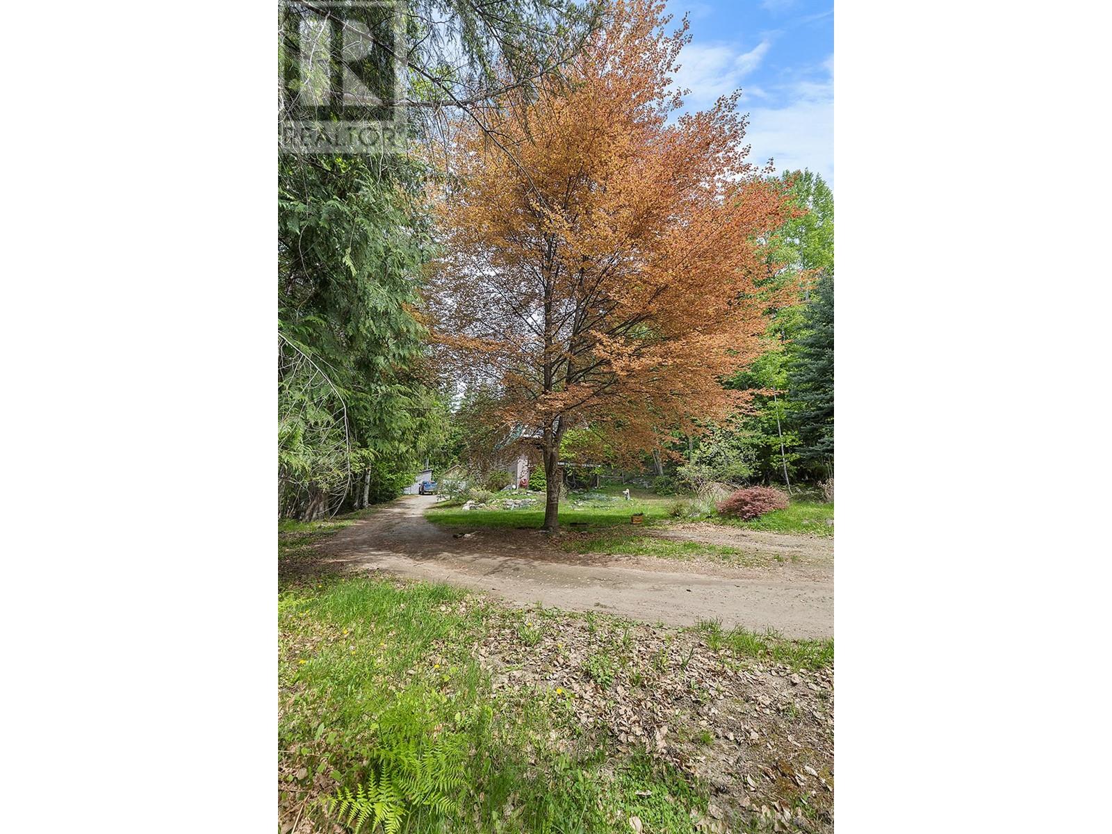 426 Aspen Road, Riondel, British Columbia  V0B 2B0 - Photo 41 - 10339949