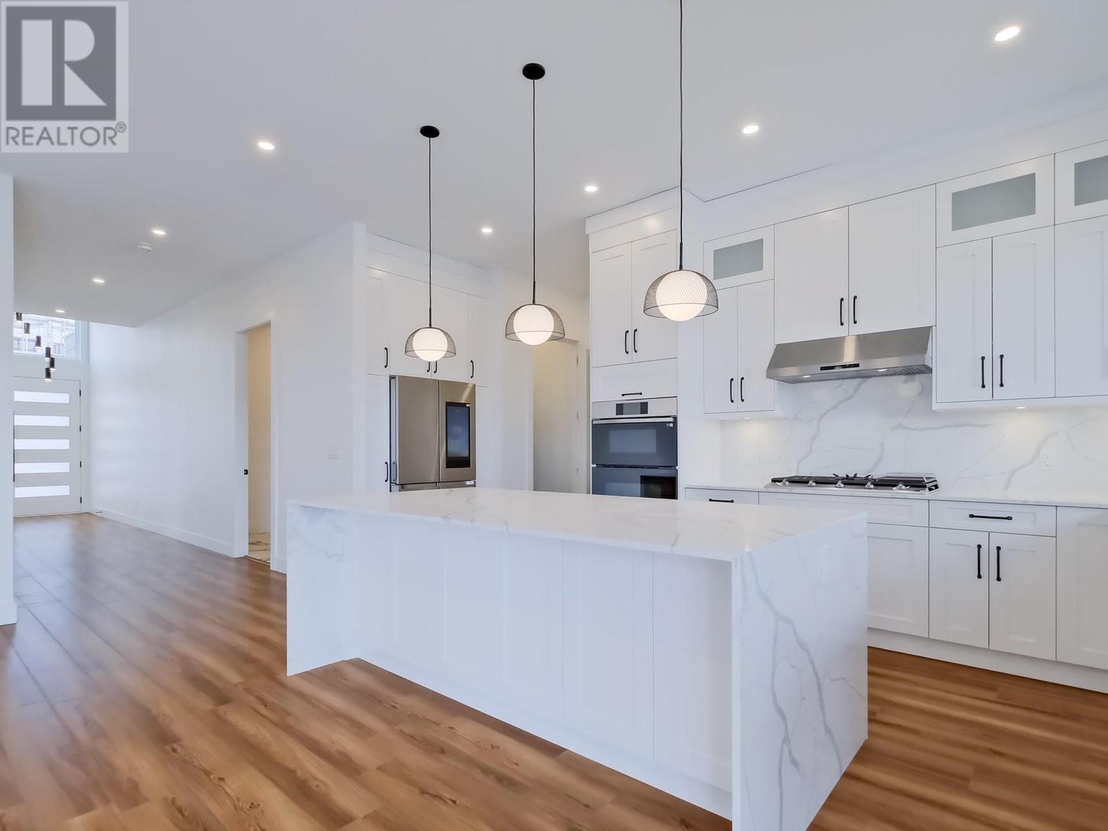 1097 Antler Drive, Penticton, British Columbia  V2A 0C8 - Photo 6 - 10339903