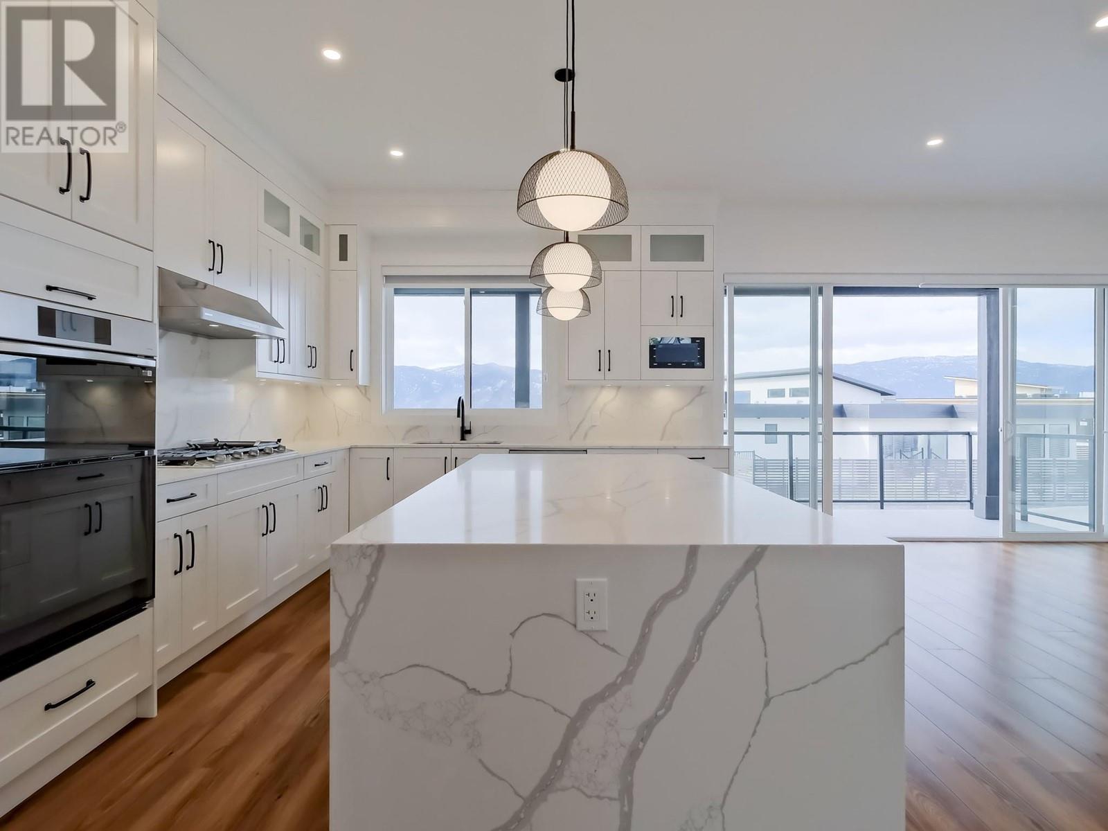 1097 Antler Drive, Penticton, British Columbia  V2A 0C8 - Photo 8 - 10339903