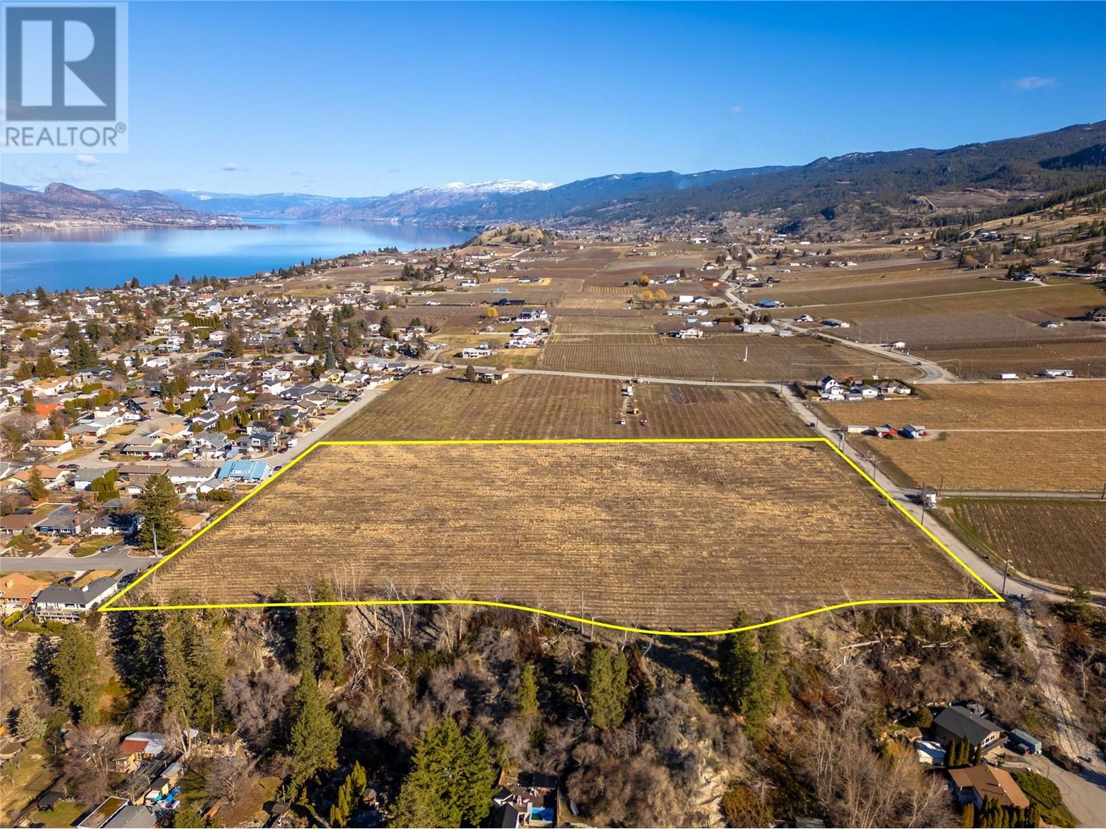 645 Hudson Street, Penticton, British Columbia  V2A 8S9 - Photo 1 - 10339739