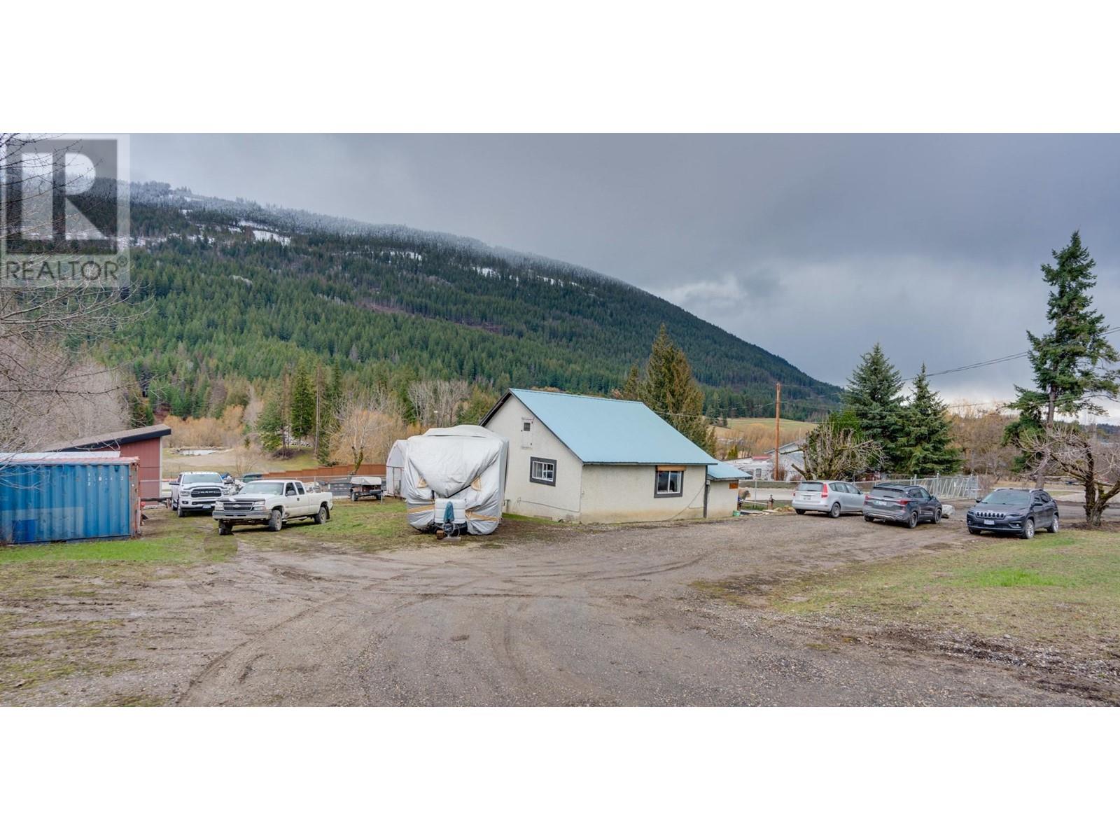 4600 50 Street Ne, Salmon Arm, British Columbia  V1E 1Y6 - Photo 15 - 10339681