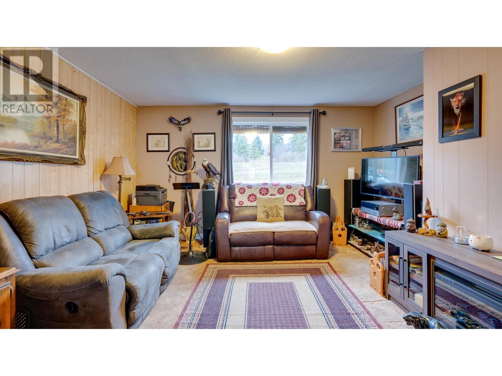 4600 50 Street Ne, Salmon Arm, British Columbia  V1E 1Y6 - Photo 5 - 10339681