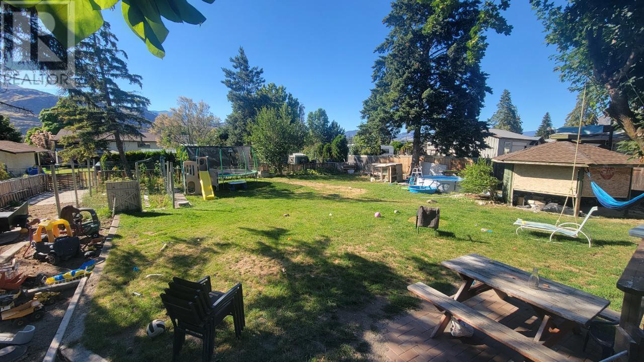 6468 Wolfcub Place, Oliver, British Columbia  V0H 1T3 - Photo 13 - 10339619