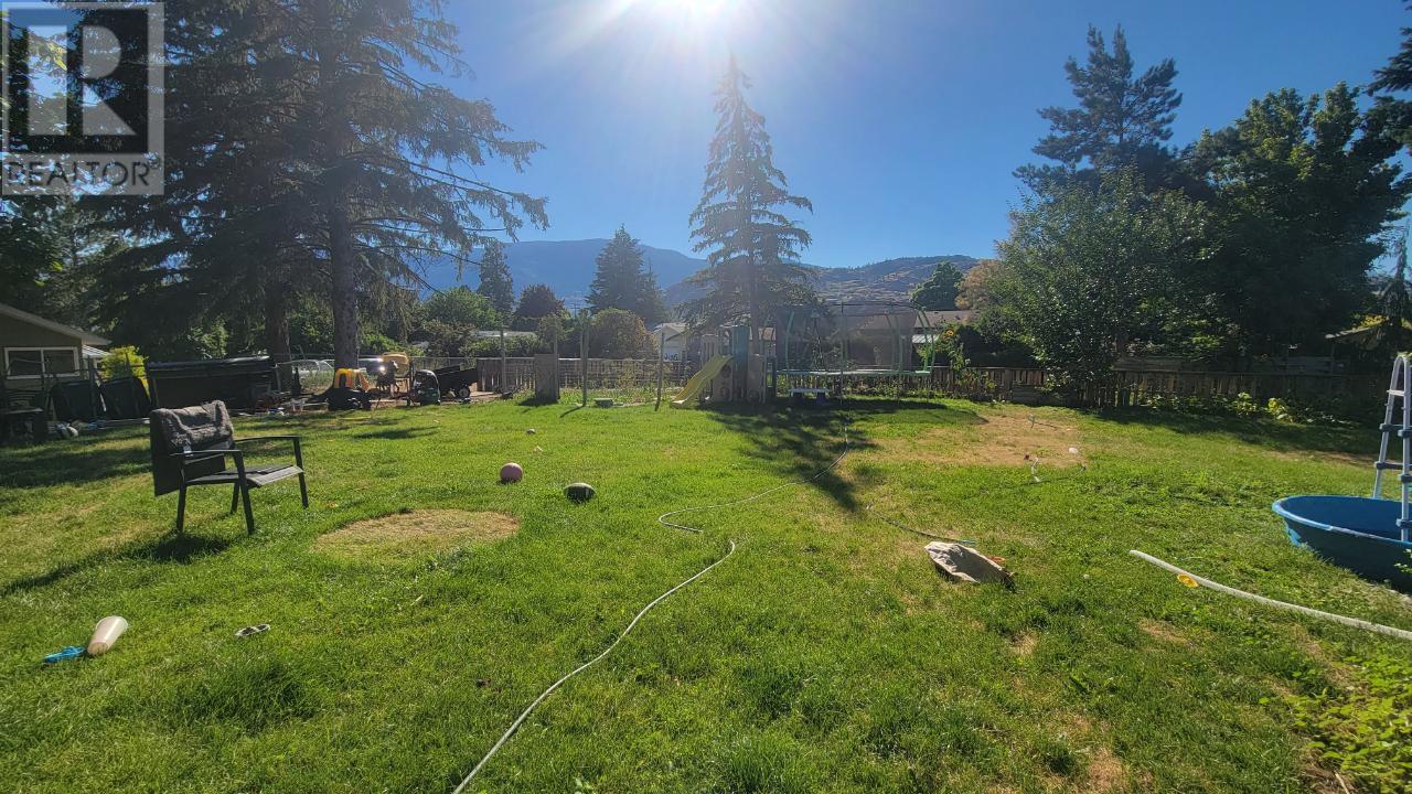 6468 Wolfcub Place, Oliver, British Columbia  V0H 1T3 - Photo 14 - 10339619
