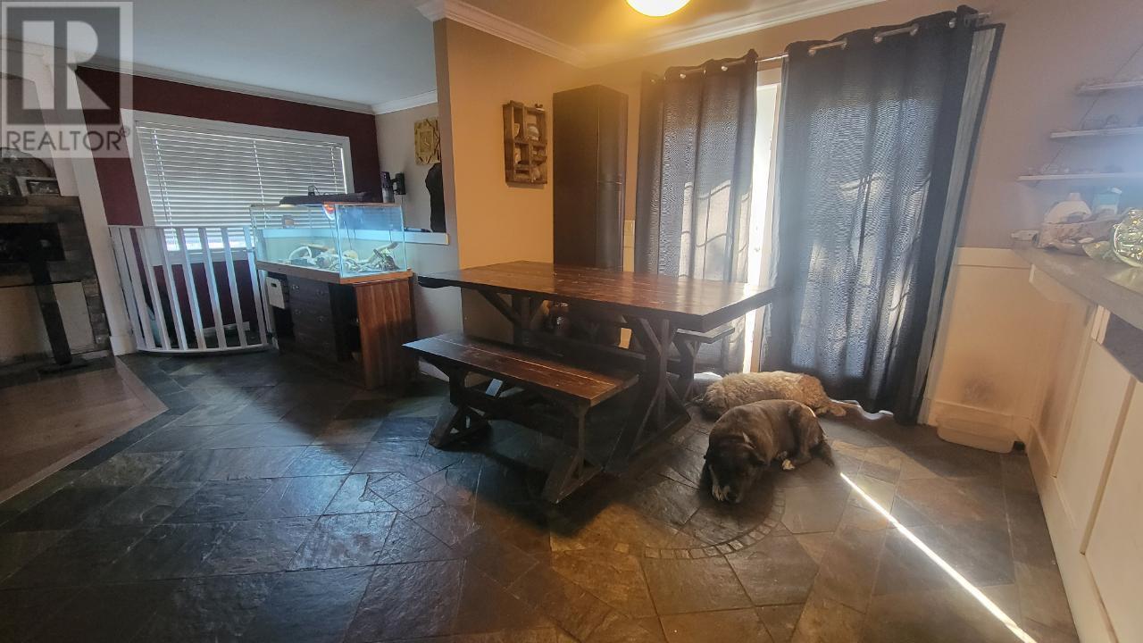 6468 Wolfcub Place, Oliver, British Columbia  V0H 1T3 - Photo 7 - 10339619