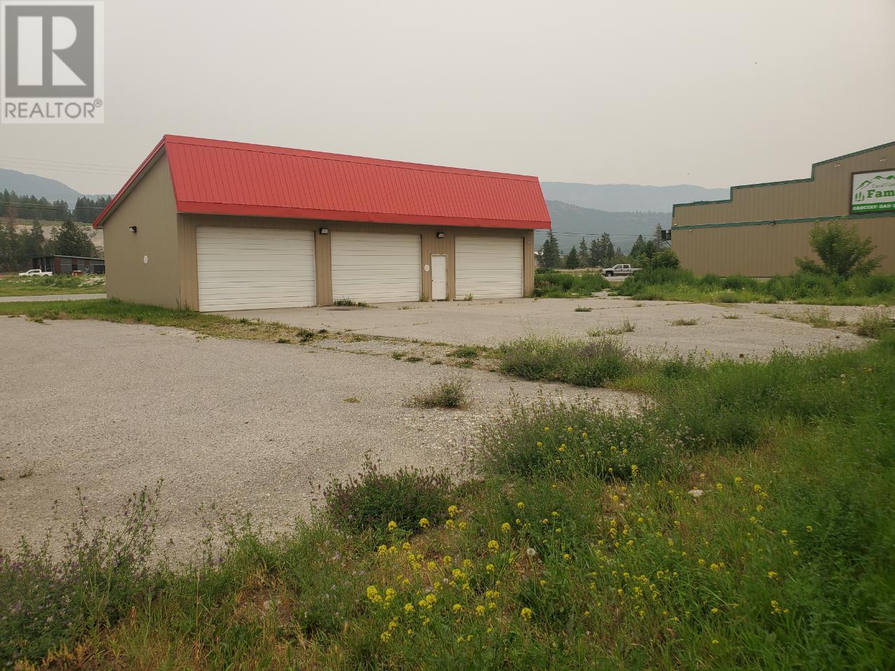 4958 Burns Avenue, Canal Flats, British Columbia  V0B 1B0 - Photo 4 - 10340099